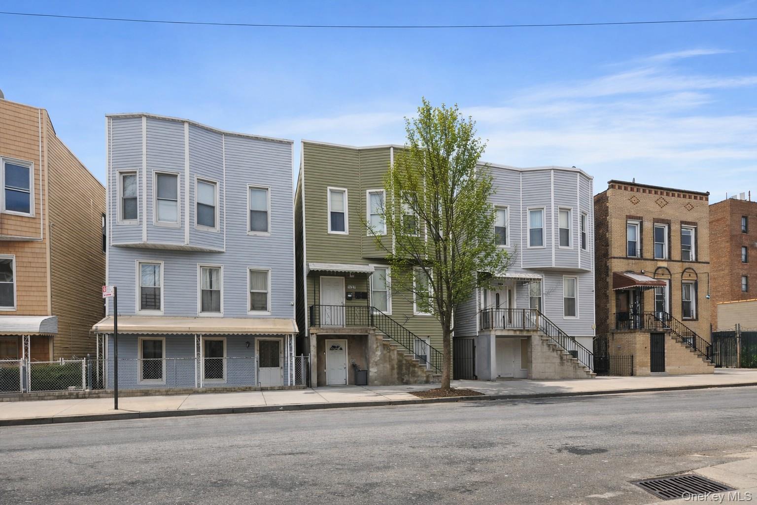 1727 Hunt Avenue, Bronx NY 10462