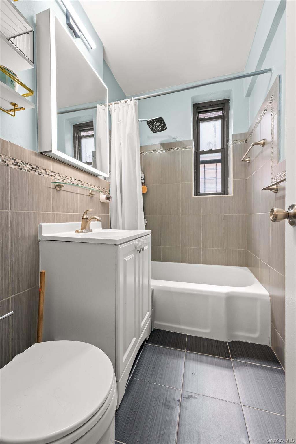 67-35 Yellowstone Boulevard Unit 6A, Forest Hills NY 11375