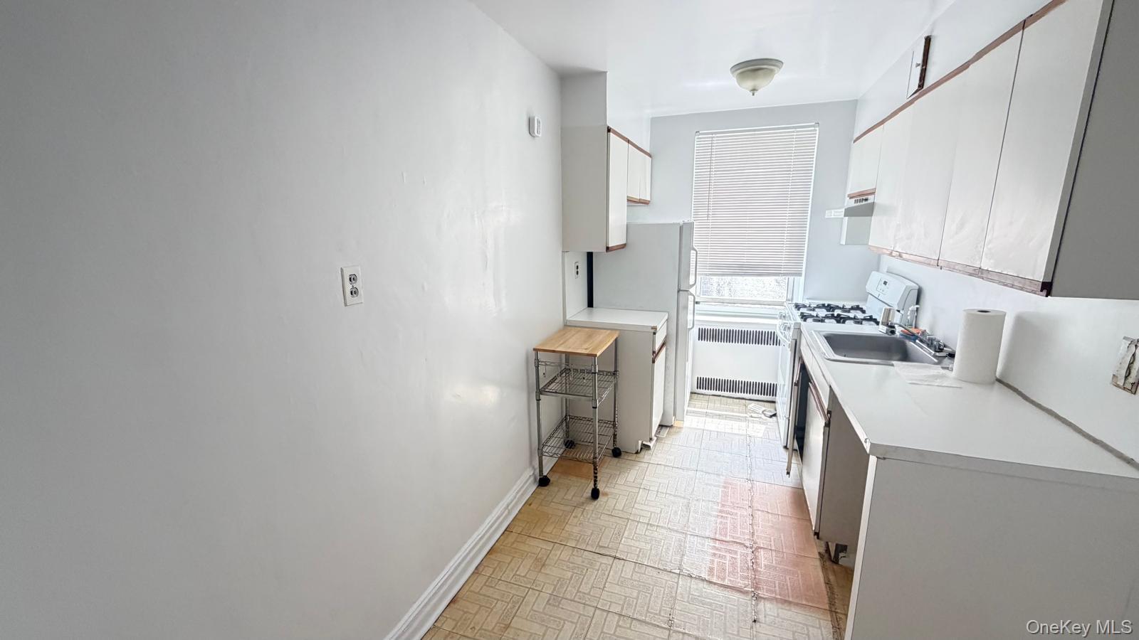 61-41 Saunders Street Unit B67, Rego Park NY 11374