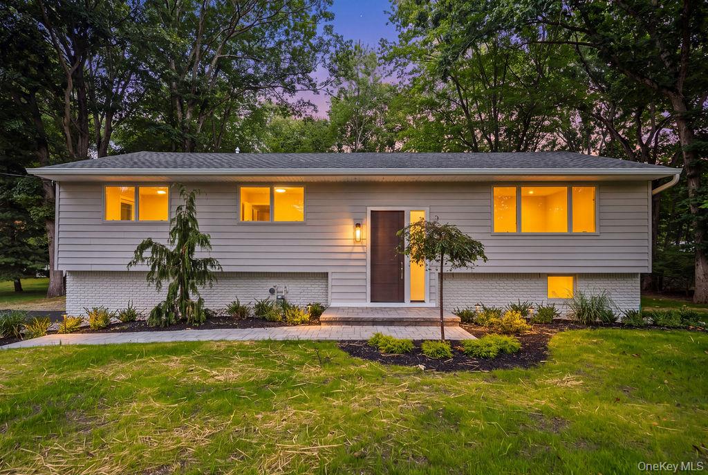 142 N Little Tor Road, New City NY 10956