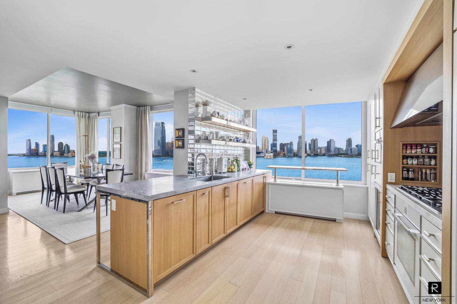 212 Warren Street Unit 17-C, Manhattan NY 10282