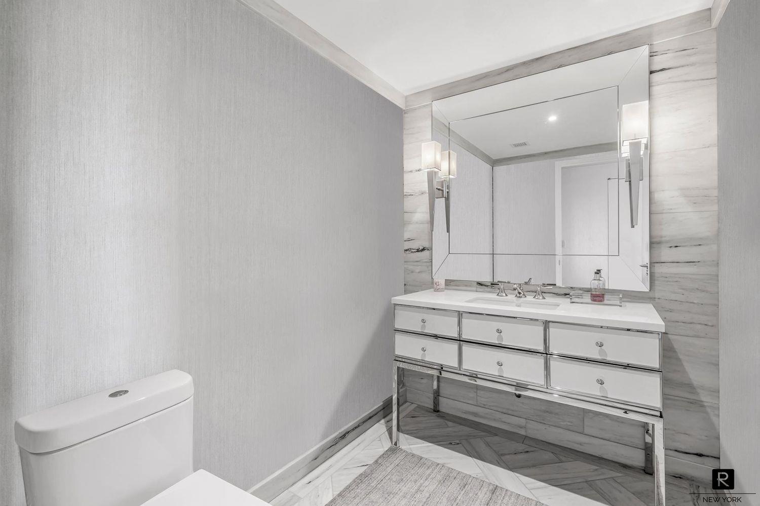 212 Warren Street Unit 17-C, Manhattan NY 10282