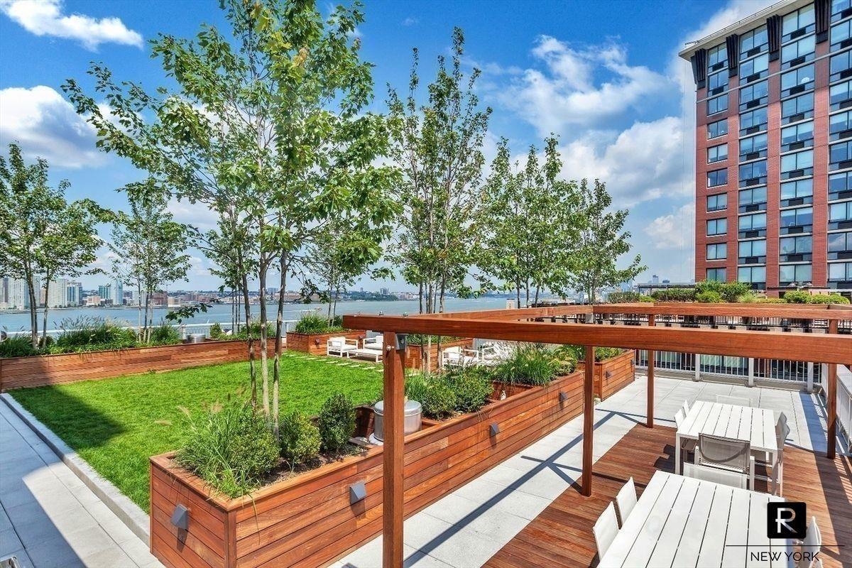 212 Warren Street Unit 17-C, Manhattan NY 10282