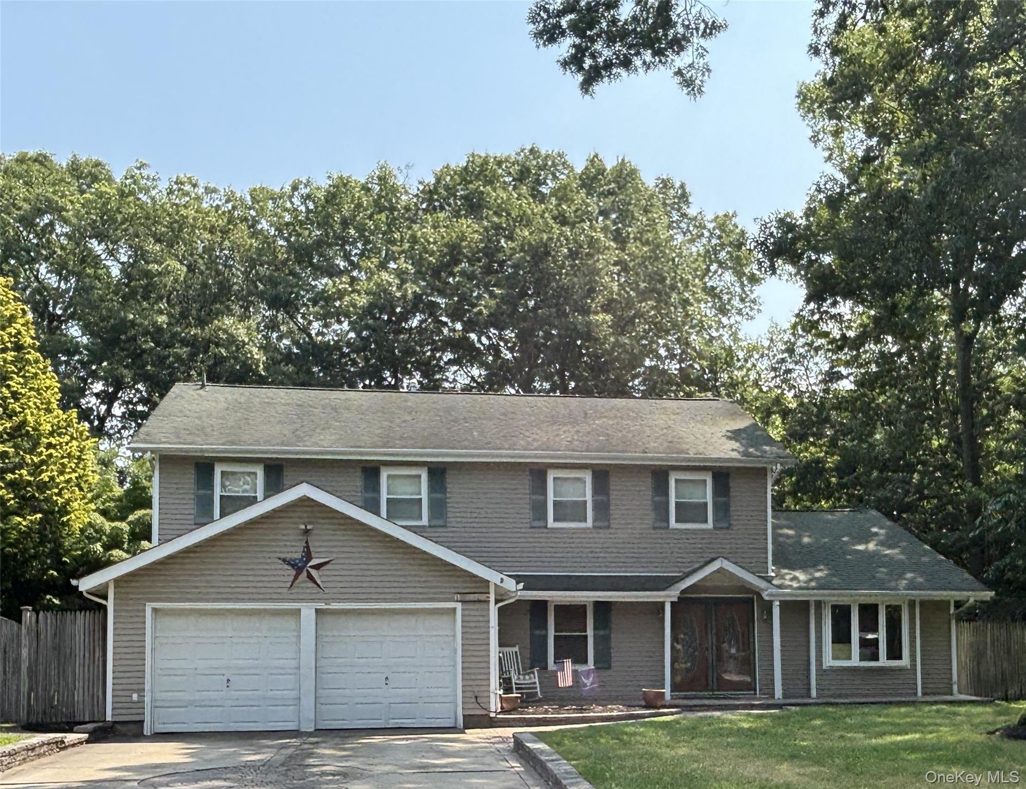 15 Sandy Court, Lake Grove NY 11755