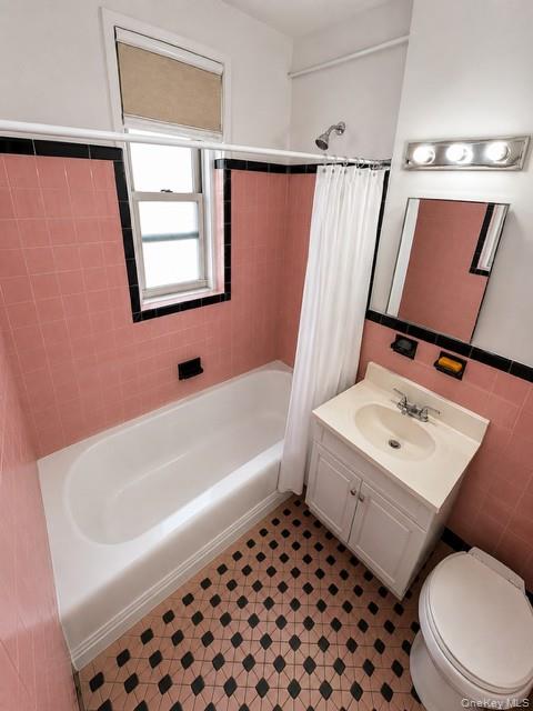 65-60 Wetherole Street Rego Park, NY 11374 Unit 5-J, Rego Park NY 11374