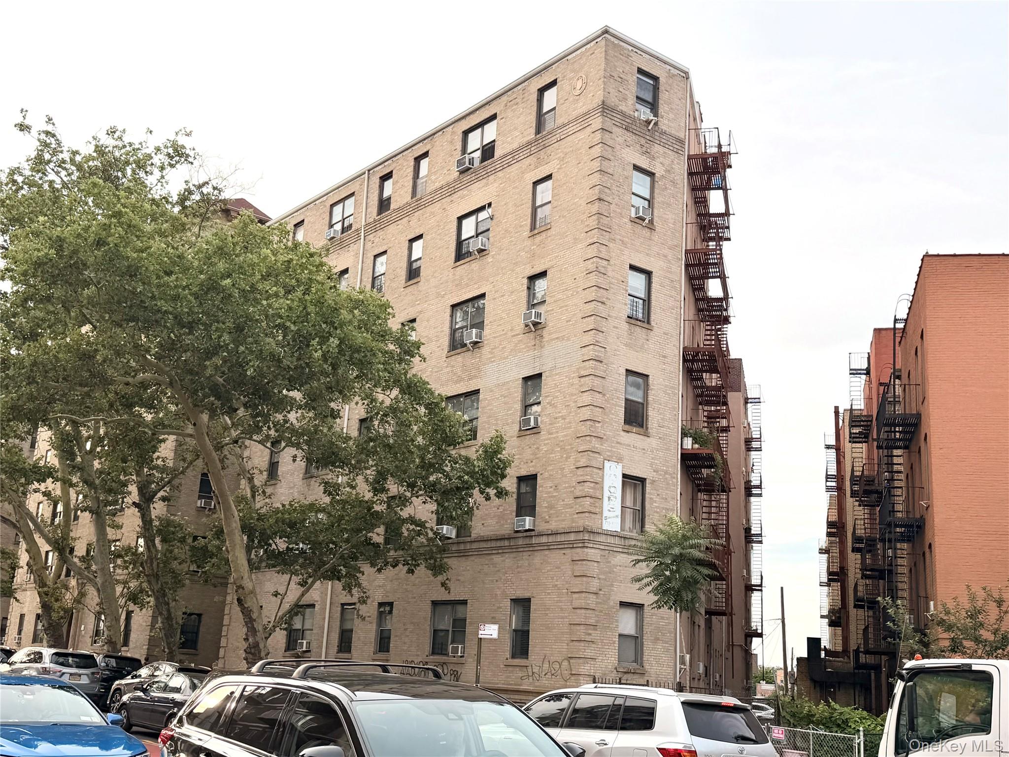 70-35 Broadway Unit C19, Jackson Heights NY 11372
