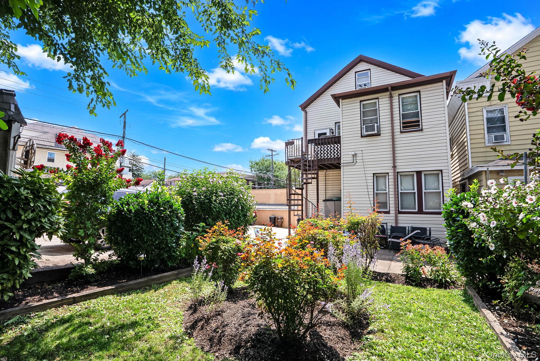 122-15 23rd Avenue, College Point NY 11356