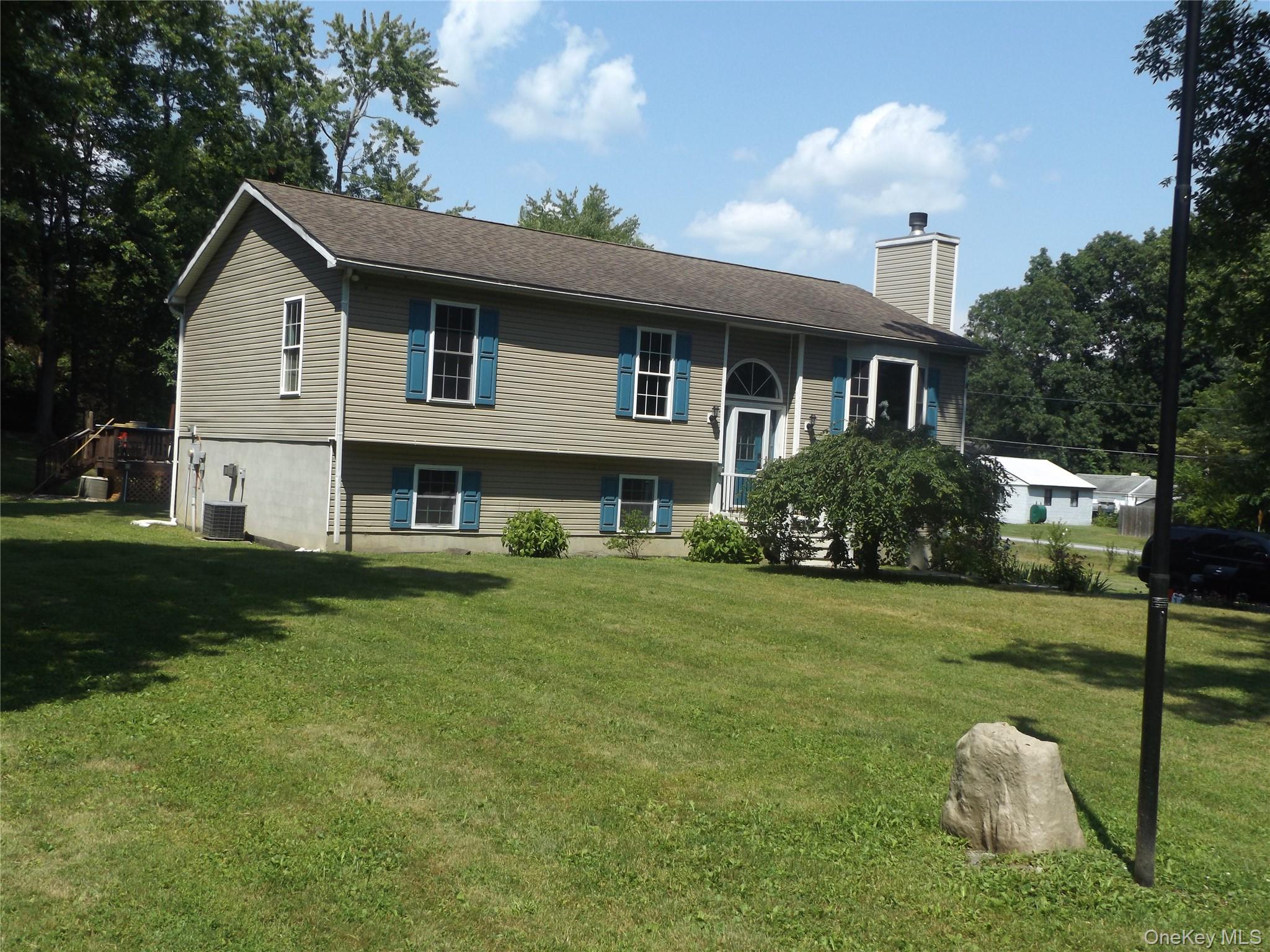185 Ring Road, Salt Point NY 12578