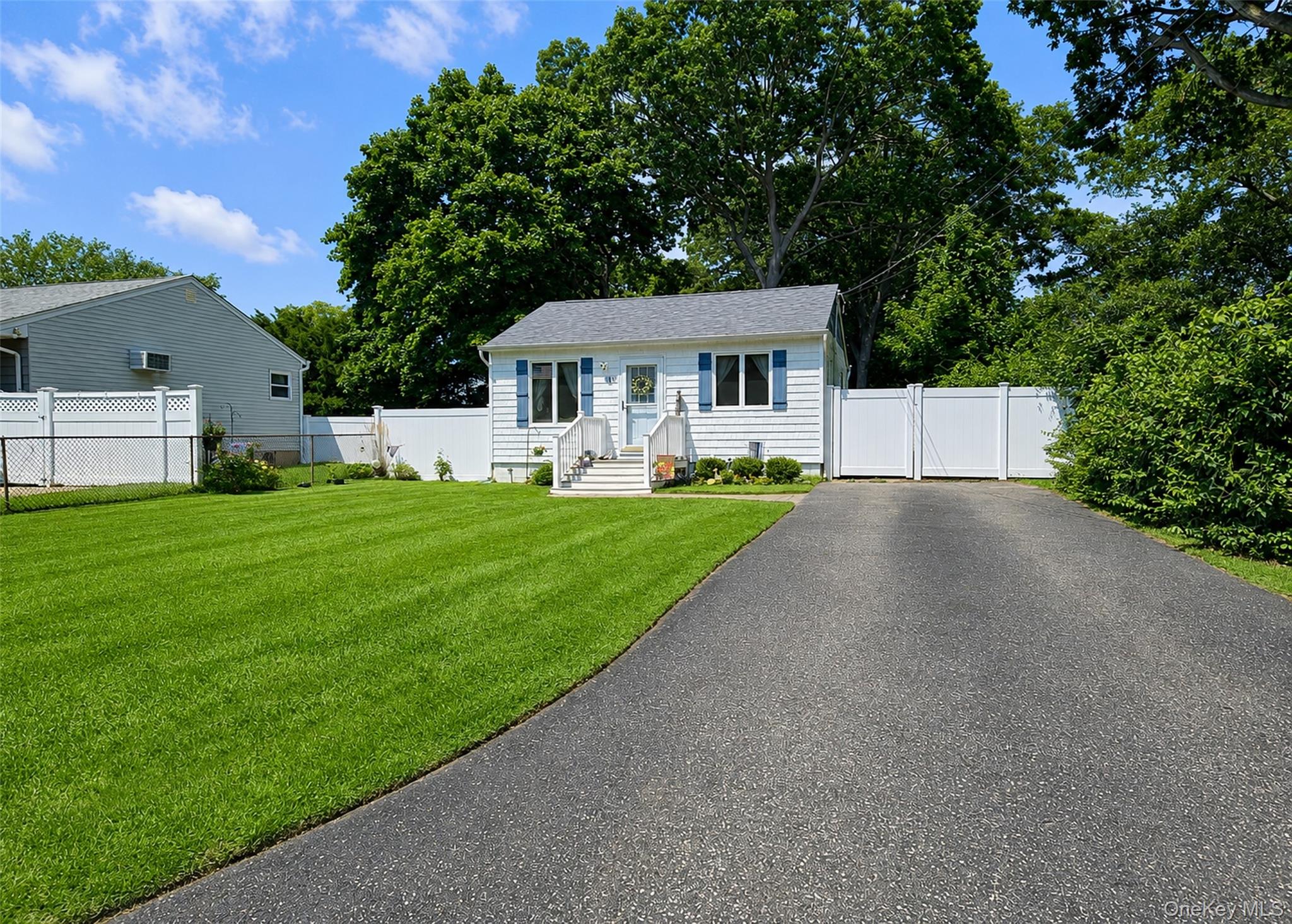 11 Cooke Avenue, Holtsville NY 11742