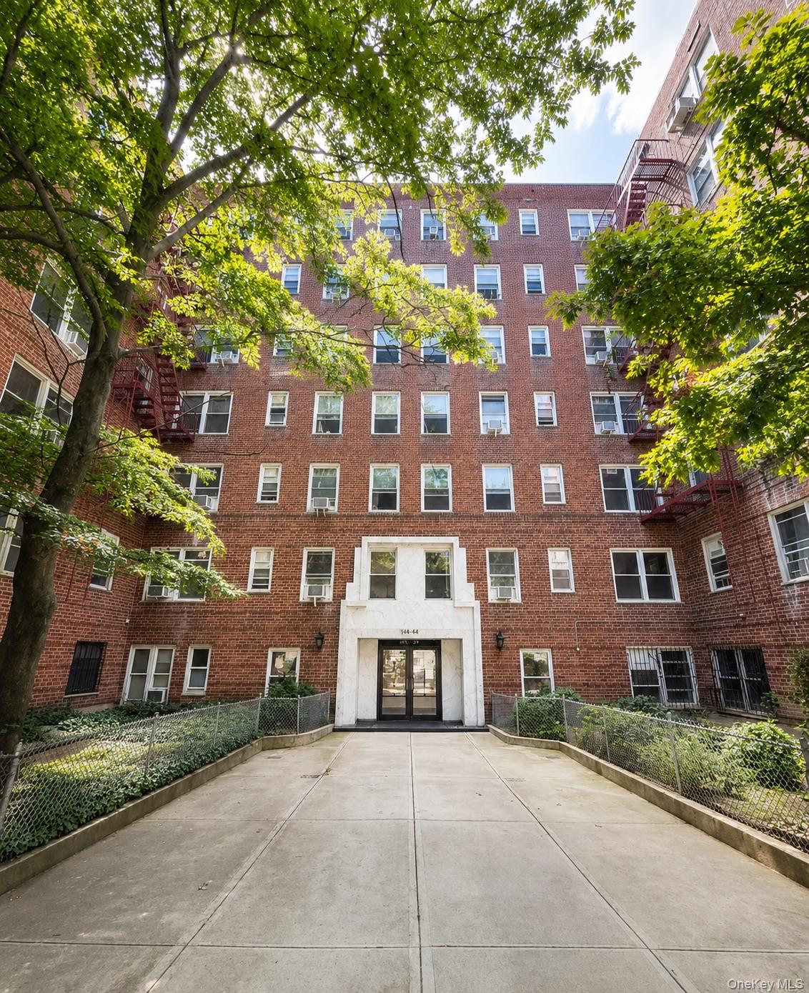 144-44 41st Avenue Unit 5J, Flushing NY 11355