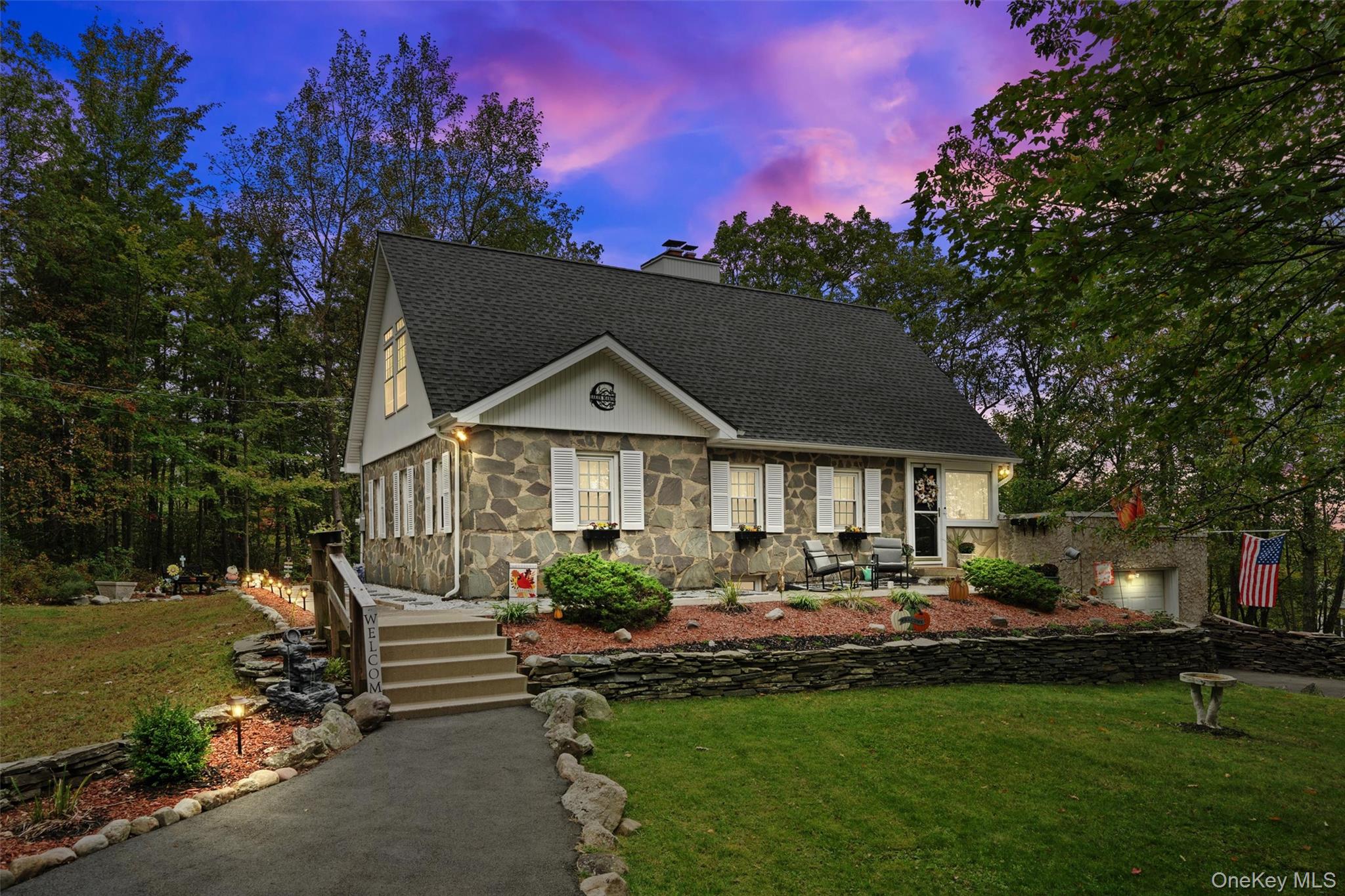 17 Nightingale Trail E, Wurtsboro NY 12790