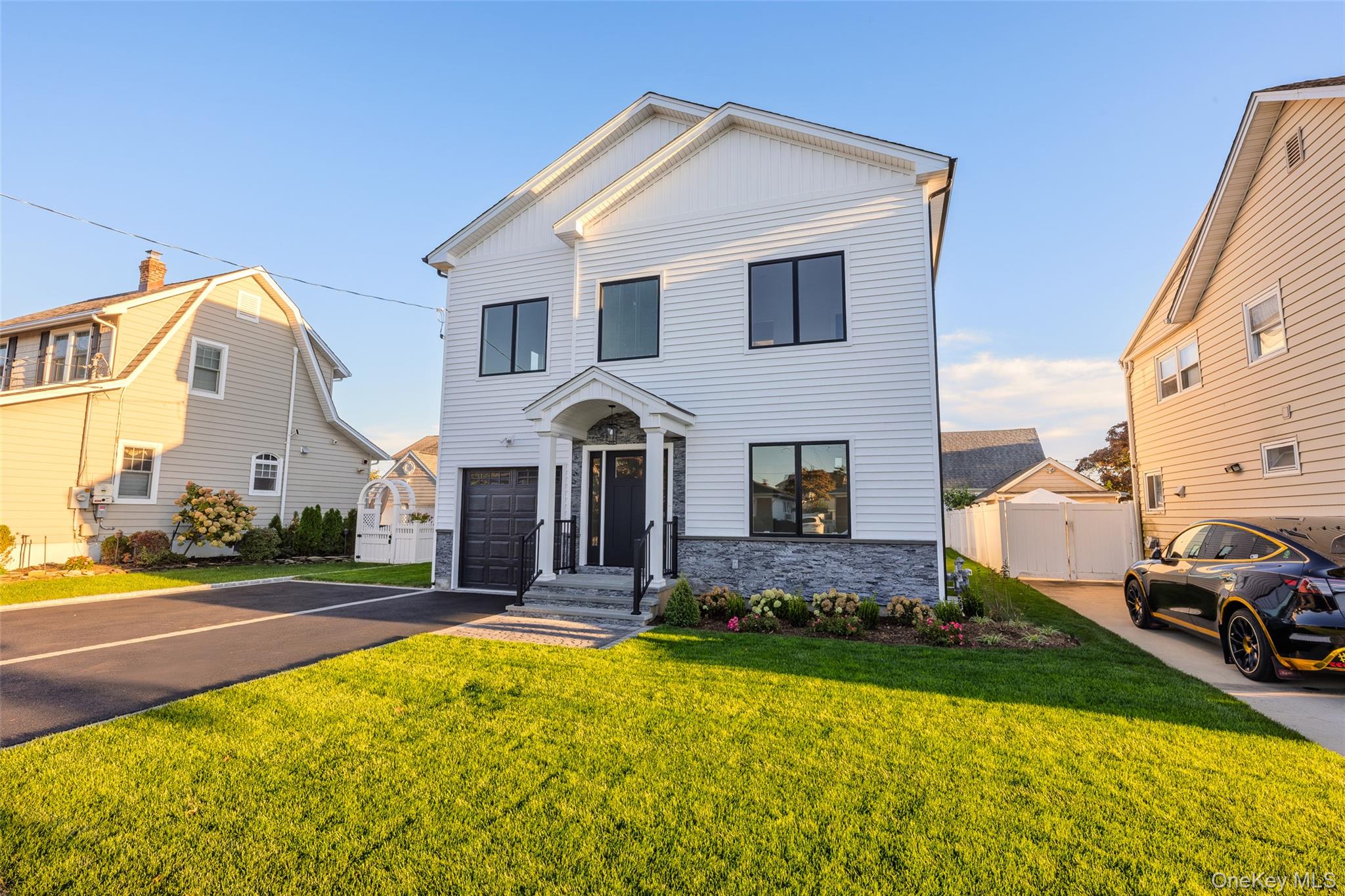 43 Westbury Avenue, Mineola NY 11501
