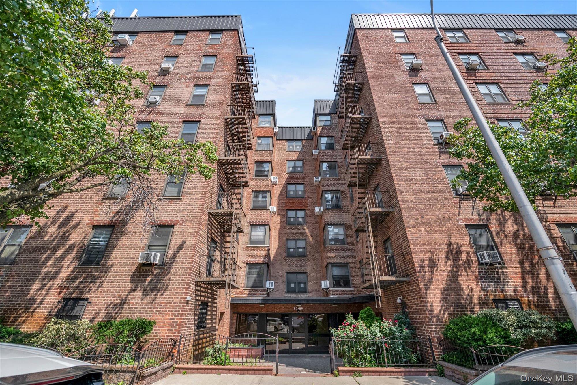 90-09 Northern Blvd Unit 102, Jackson Heights NY 11370