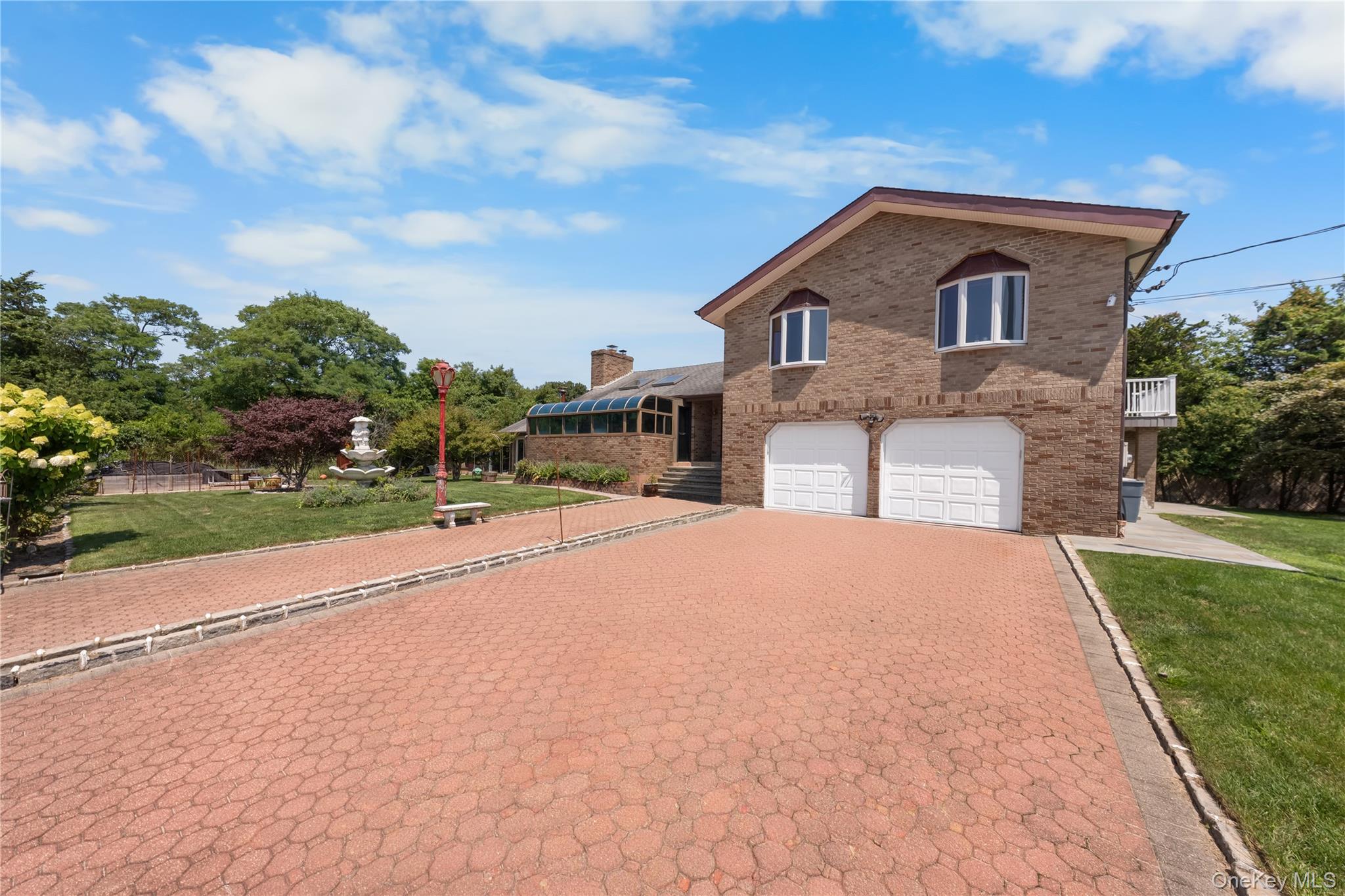 1 Grandview Drive, Shirley NY 11967