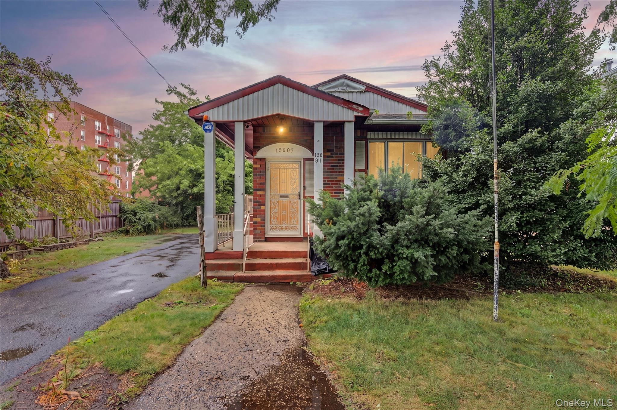 156-07 N Conduit Avenue, Jamaica NY 11434