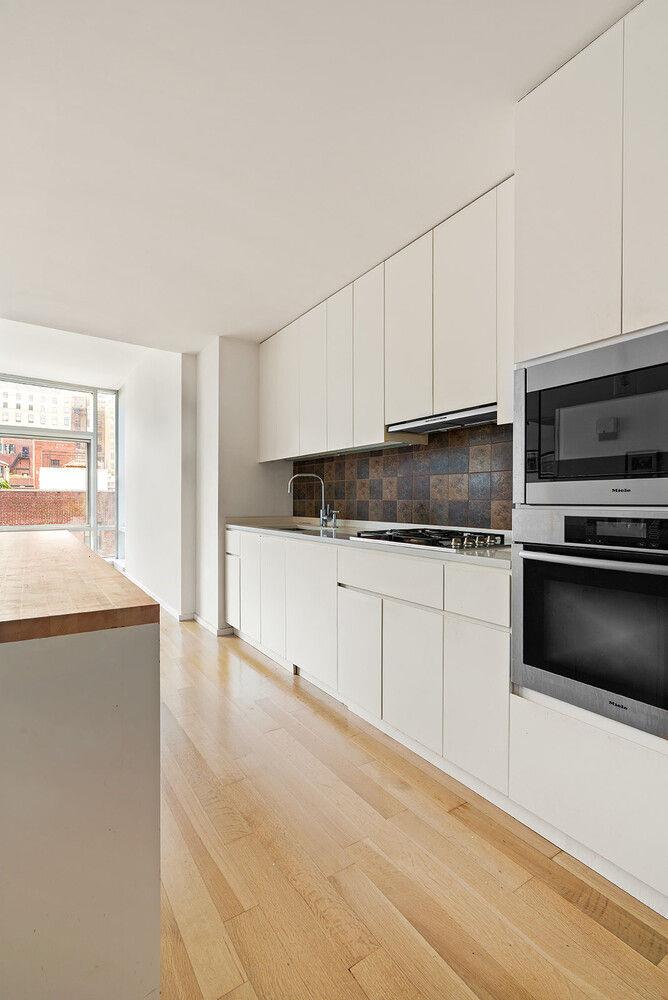 425 W 53RD Street Unit 706, Manhattan NY 10019