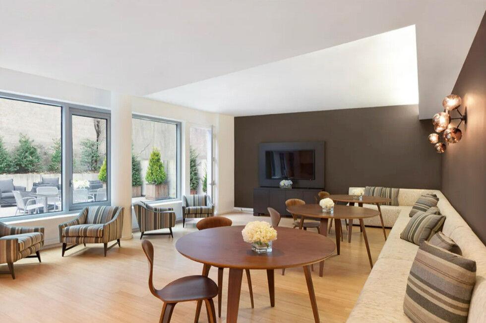 425 W 53RD Street Unit 706, Manhattan NY 10019