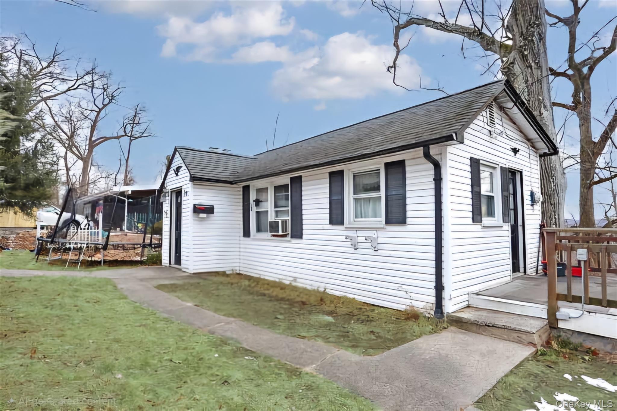 30 Lindbergh Lane, New City NY 10956