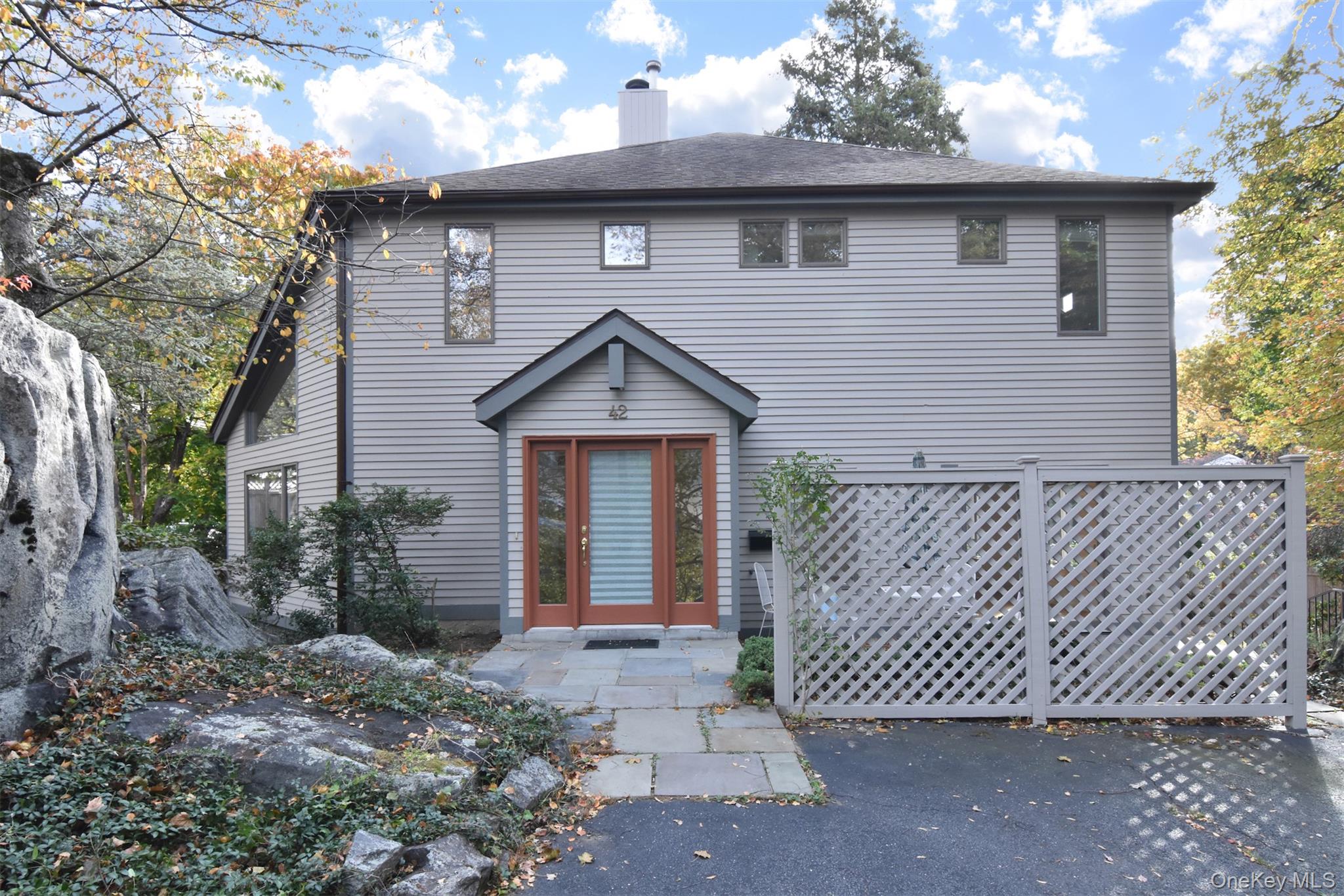 42 Ravensdale Road, Hastings-on-Hudson NY 10706