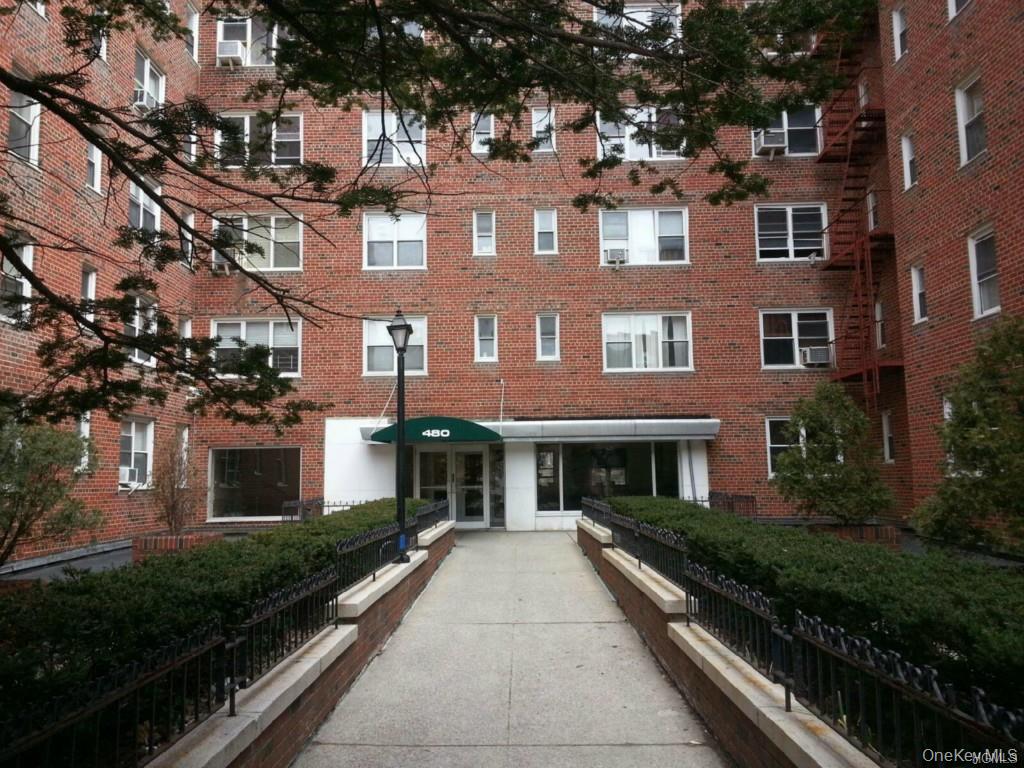 480 Riverdale Avenue Unit 1F, Yonkers NY 10705