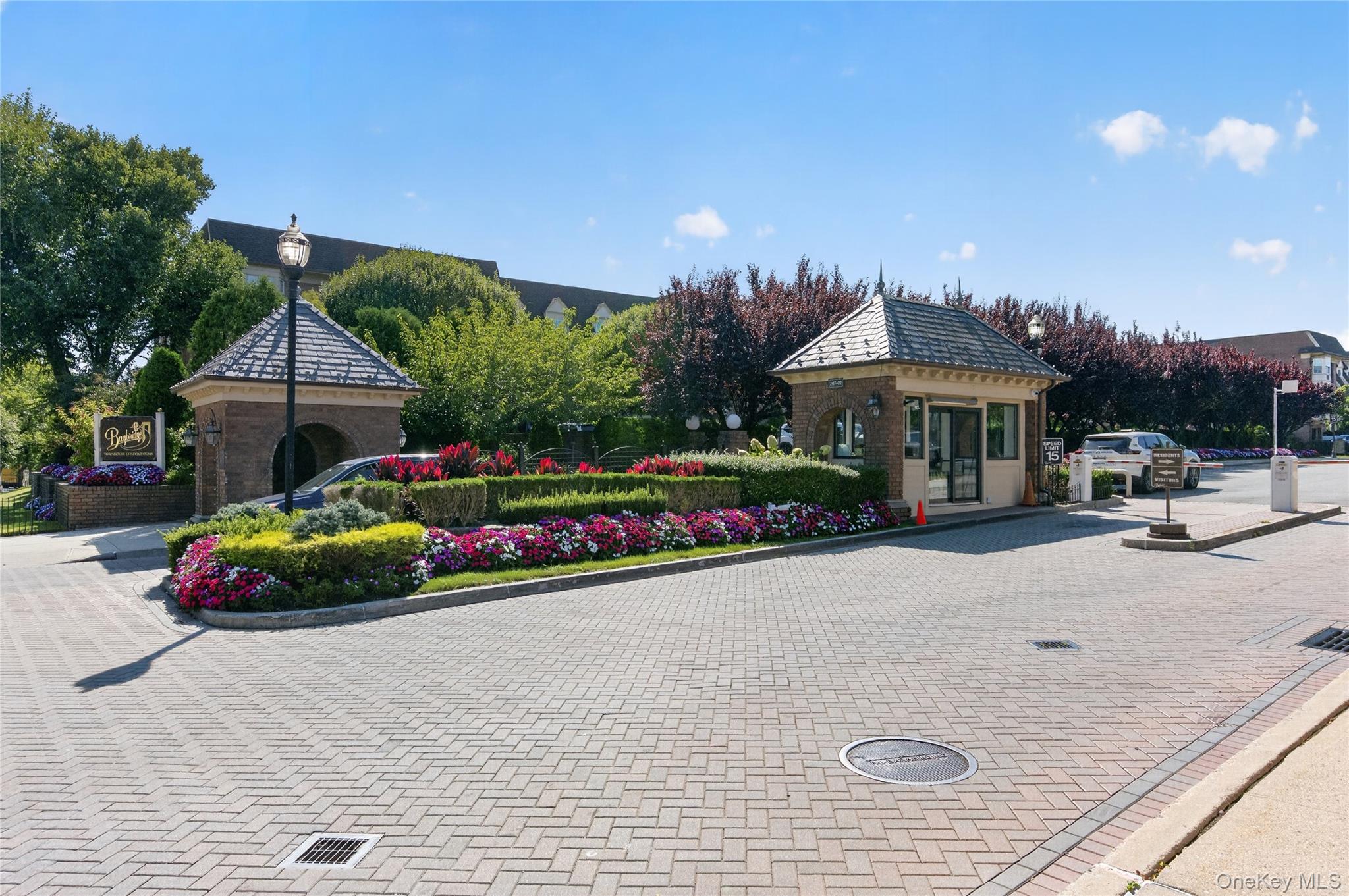 20550 Brian Crescent Unit 1076, Bayside NY 11360