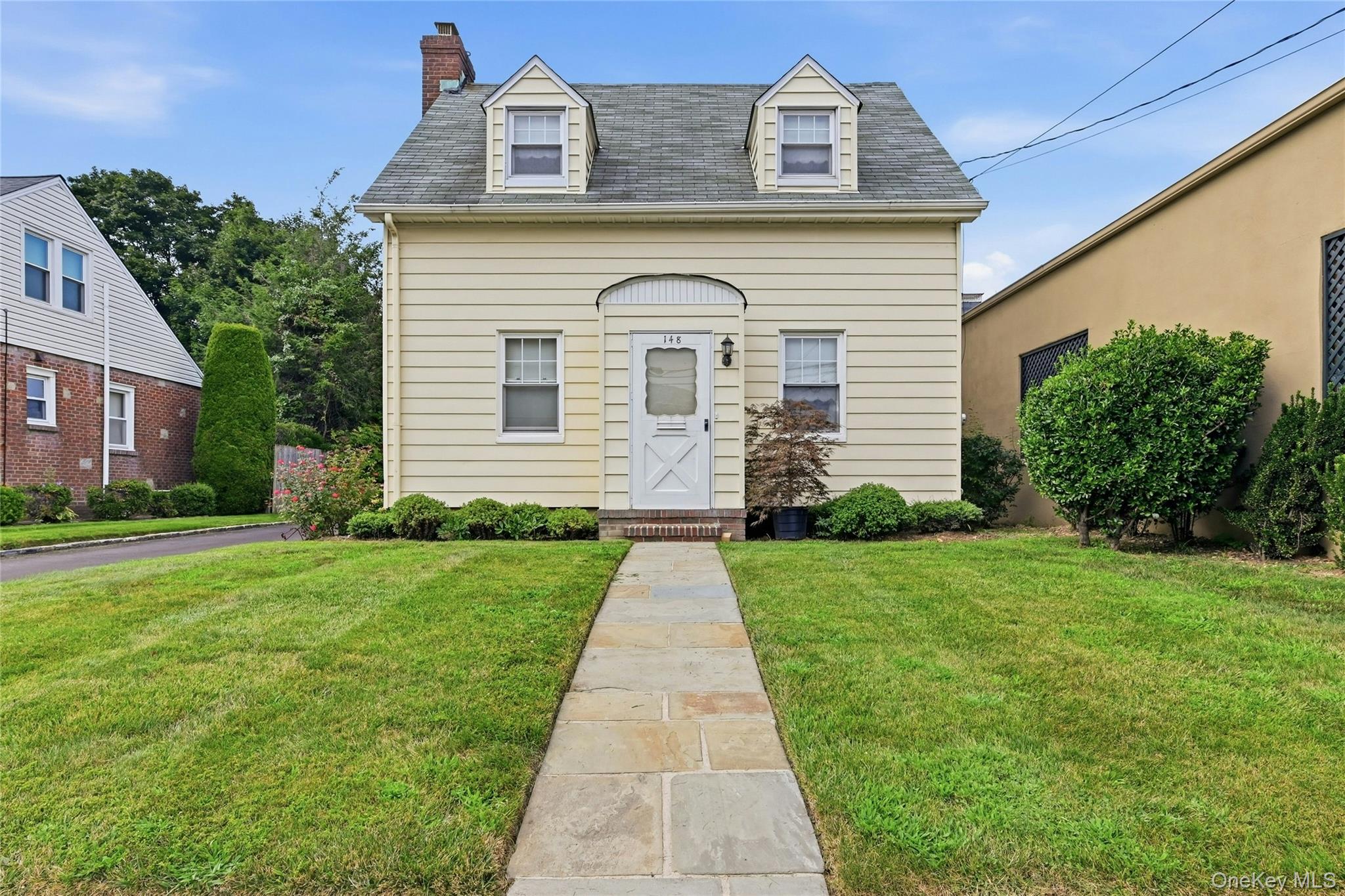 148 Canterbury Road, Williston Park NY 11596