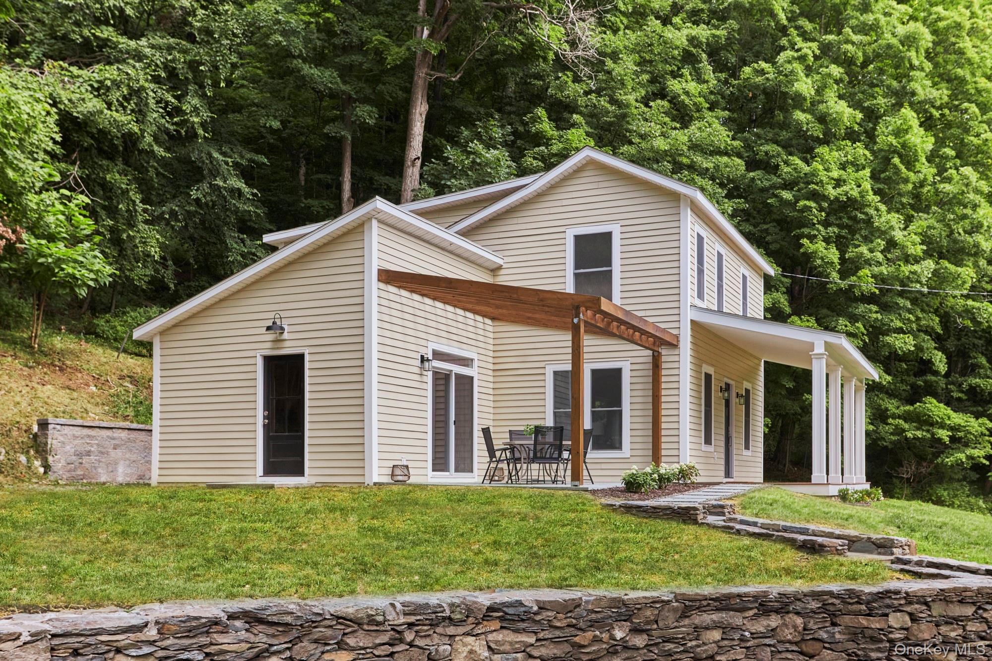 621 Milan Hollow Road, Rhinebeck NY 12572