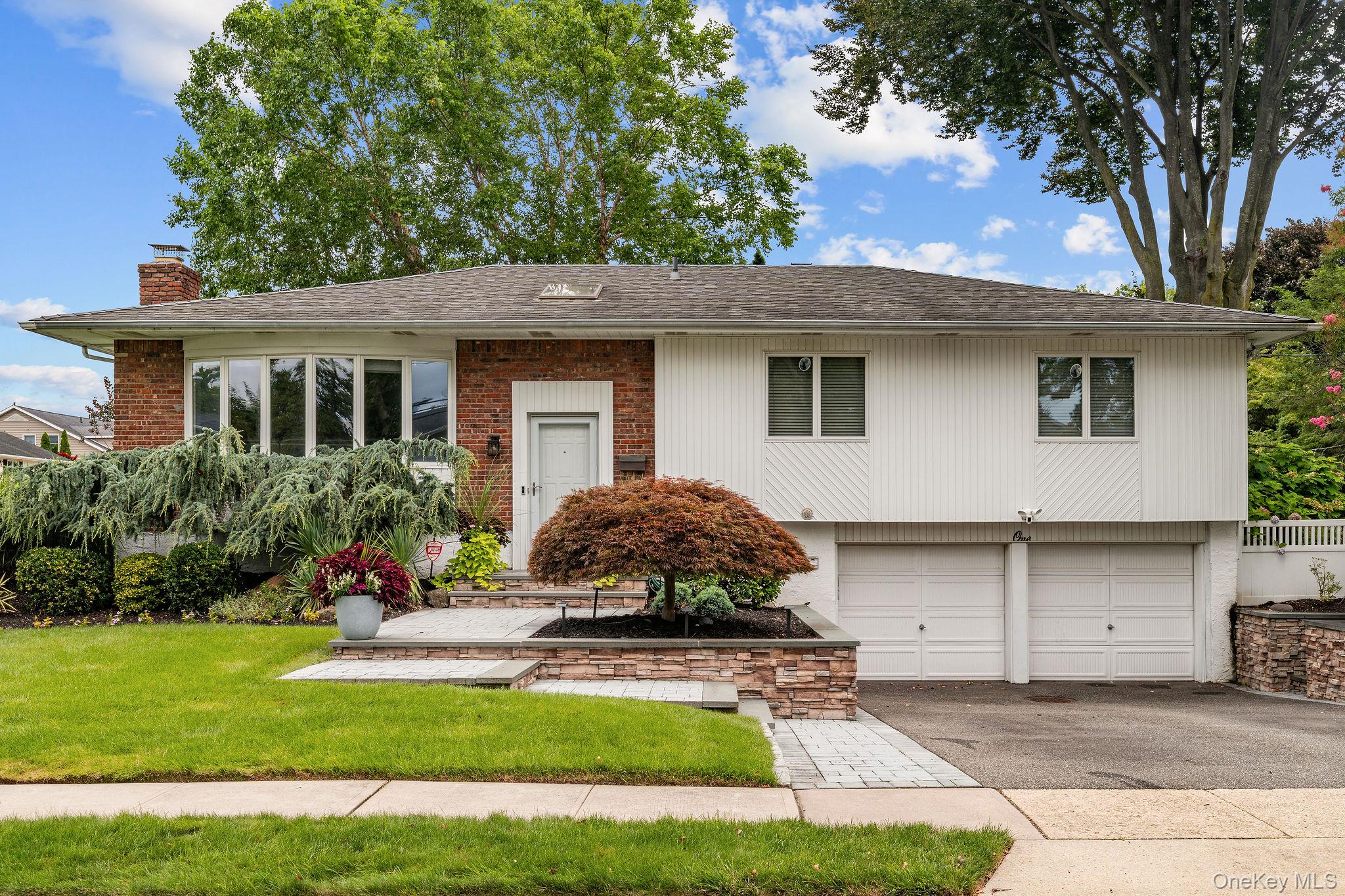 1 Cortland Avenue, Jericho NY 11753