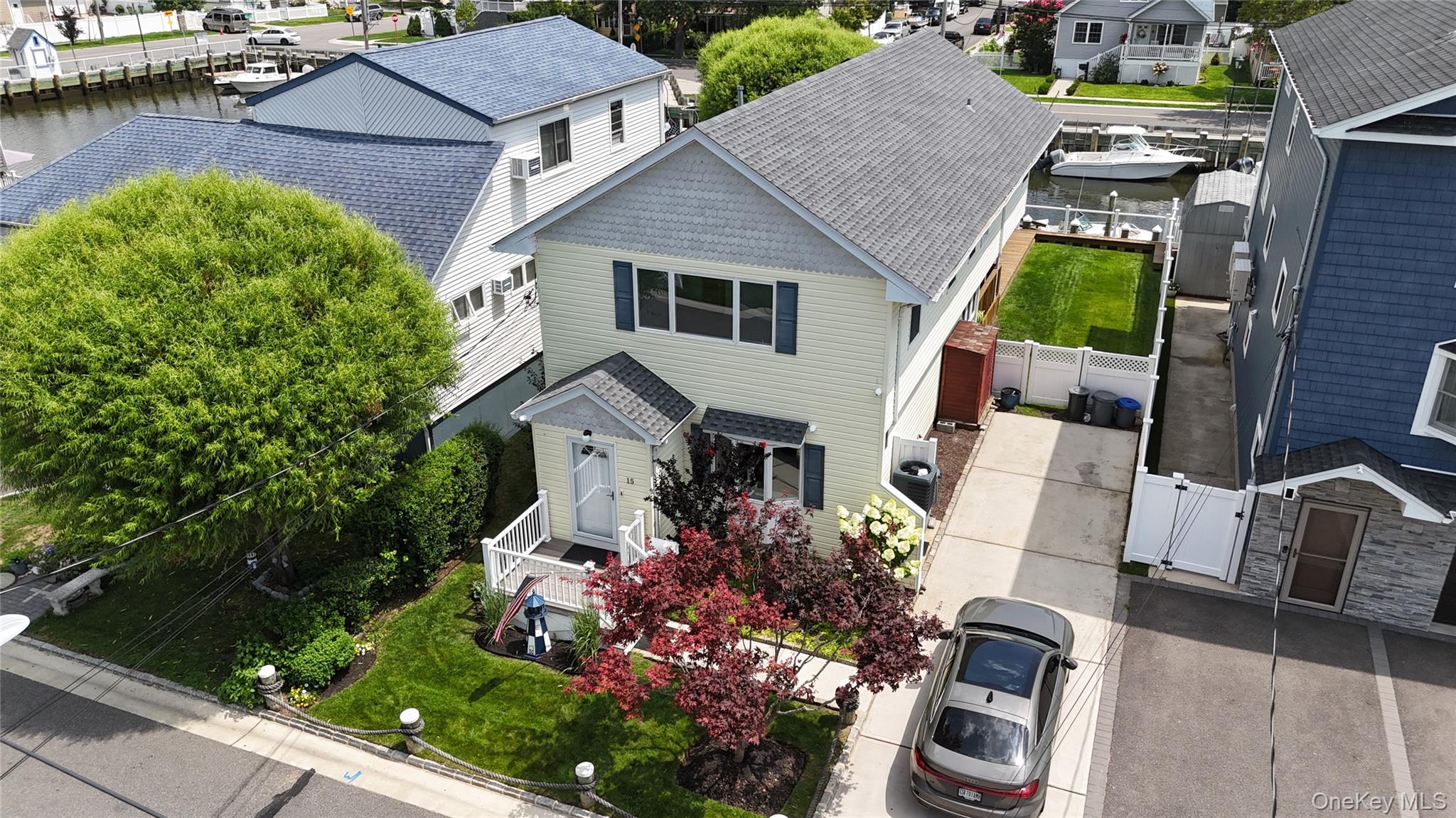 15 West Boulevard, East Rockaway NY 11518