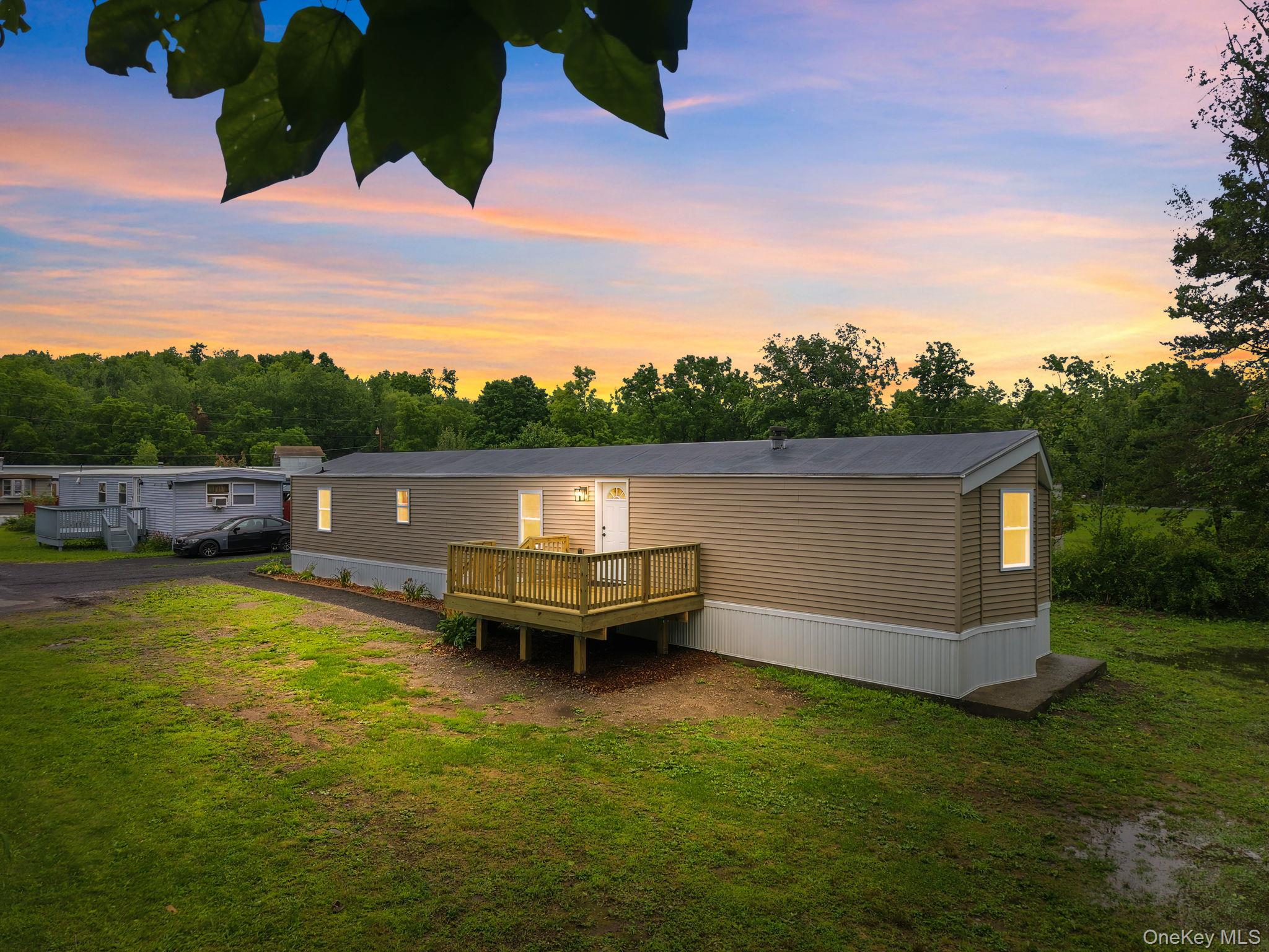 363 Mettacahonts Unit 6, Accord NY 12404