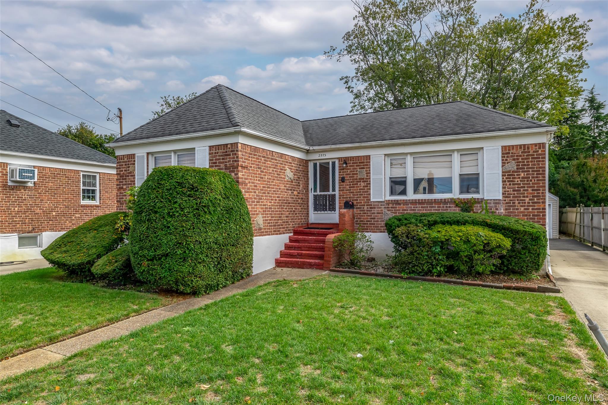 2975 oceanside Road, Oceanside NY 11572