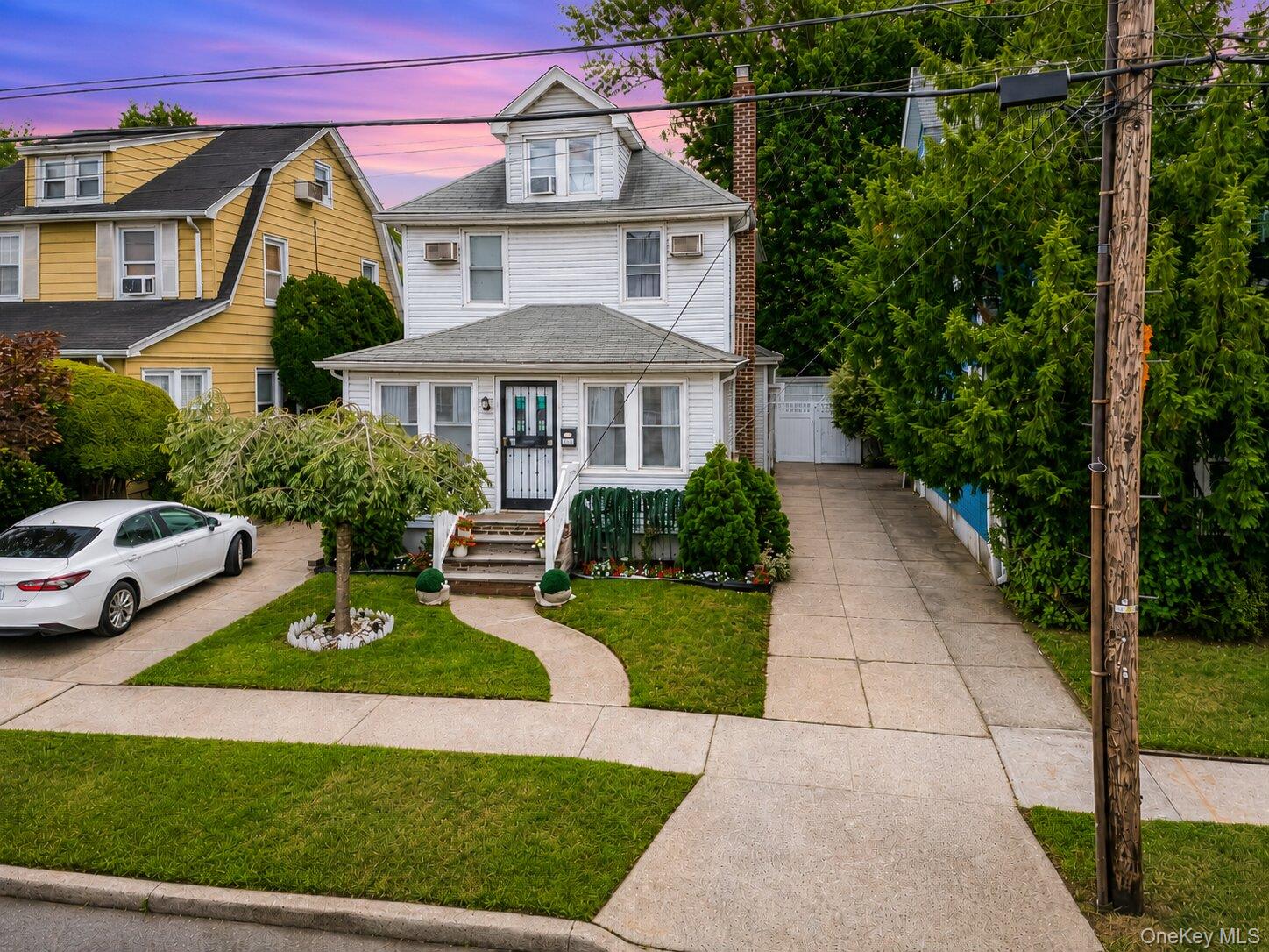 258-10 87th Road, Floral Park NY 11001