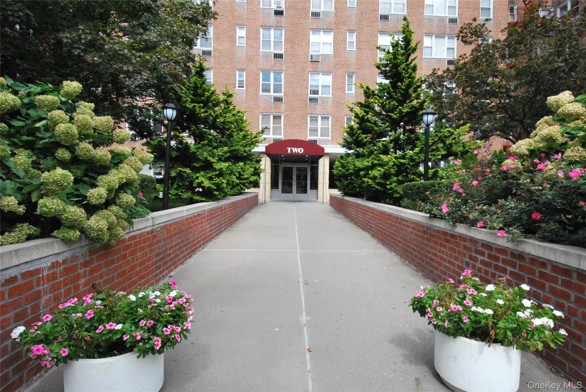 2 Sadore Lane Unit 5E, Yonkers NY 10710
