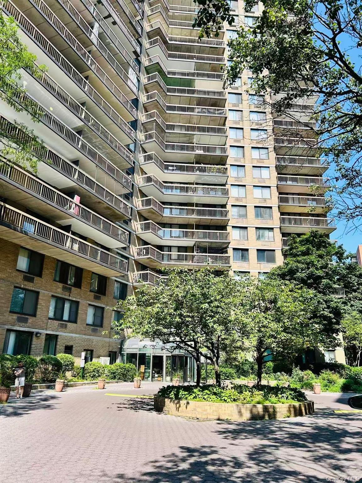 138-35 elder Avenue Unit #9DA, Flushing NY 11355