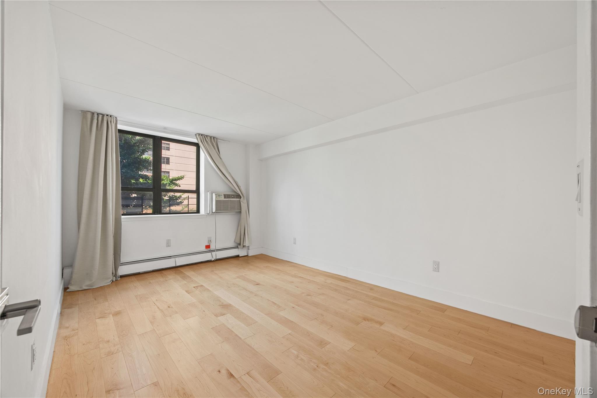 220 Manhattan Avenue Unit 2N, Manhattan NY 10025