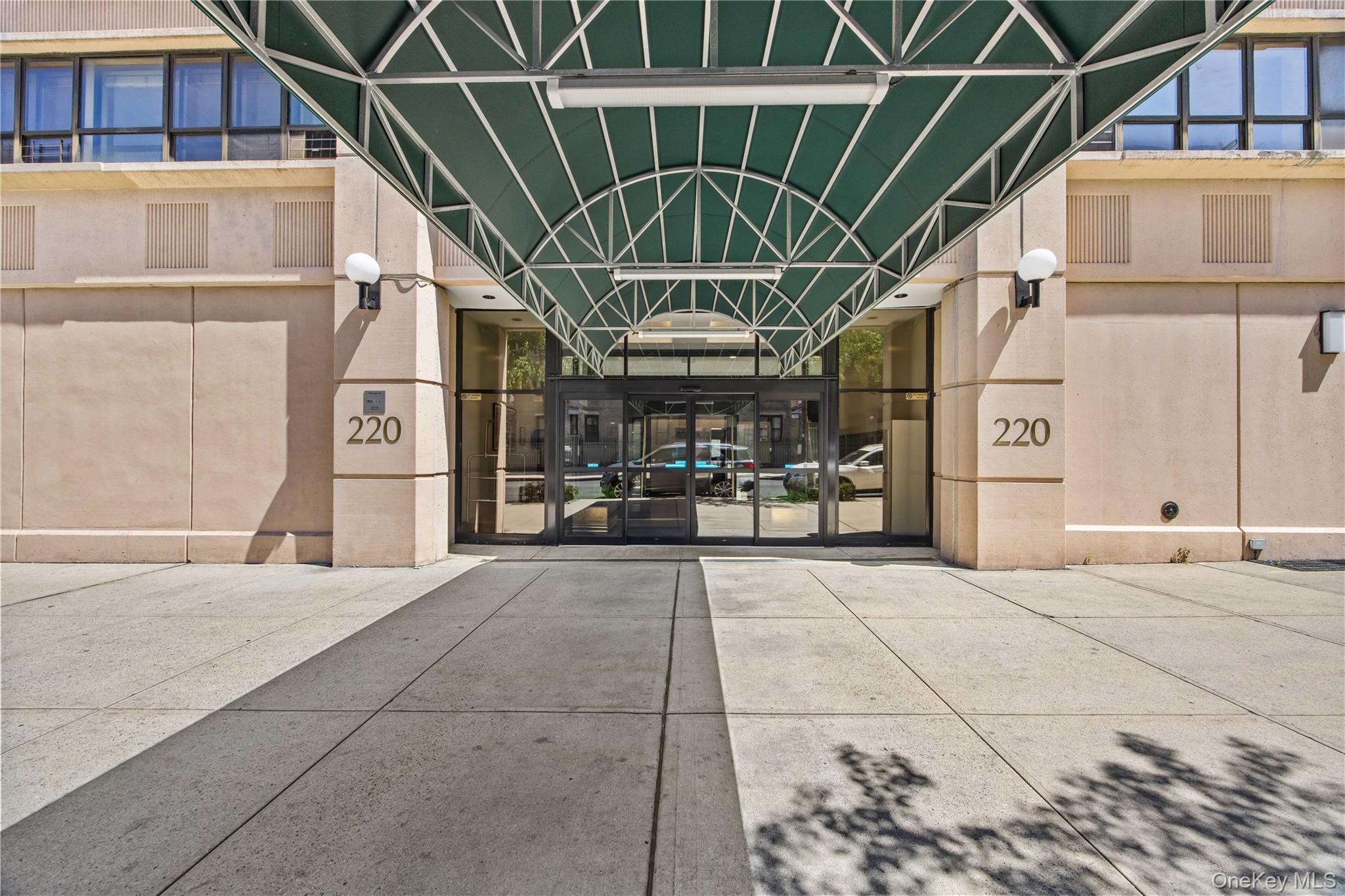 220 Manhattan Avenue Unit 2N, Manhattan NY 10025