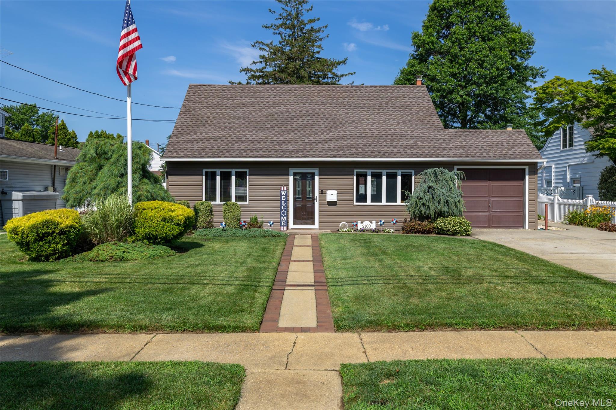 2100 North Drive, Seaford NY 11783