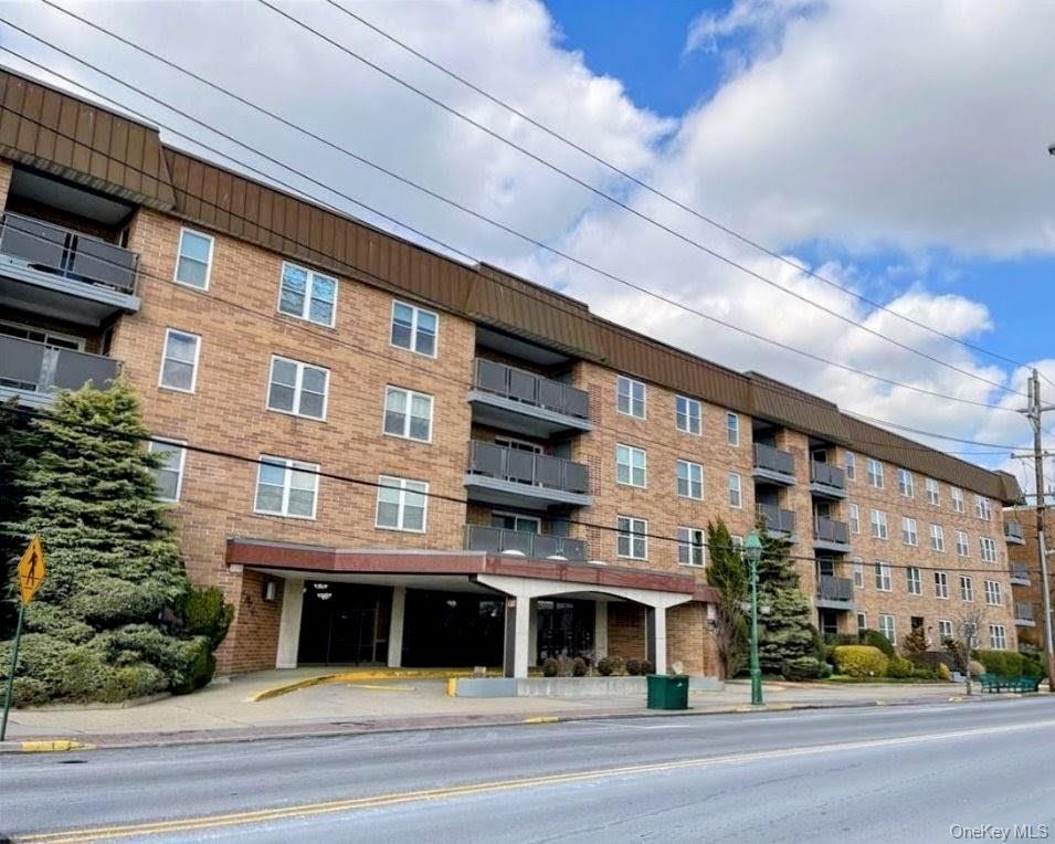 360 Central Avenue Unit 415, Lawrence NY 11559