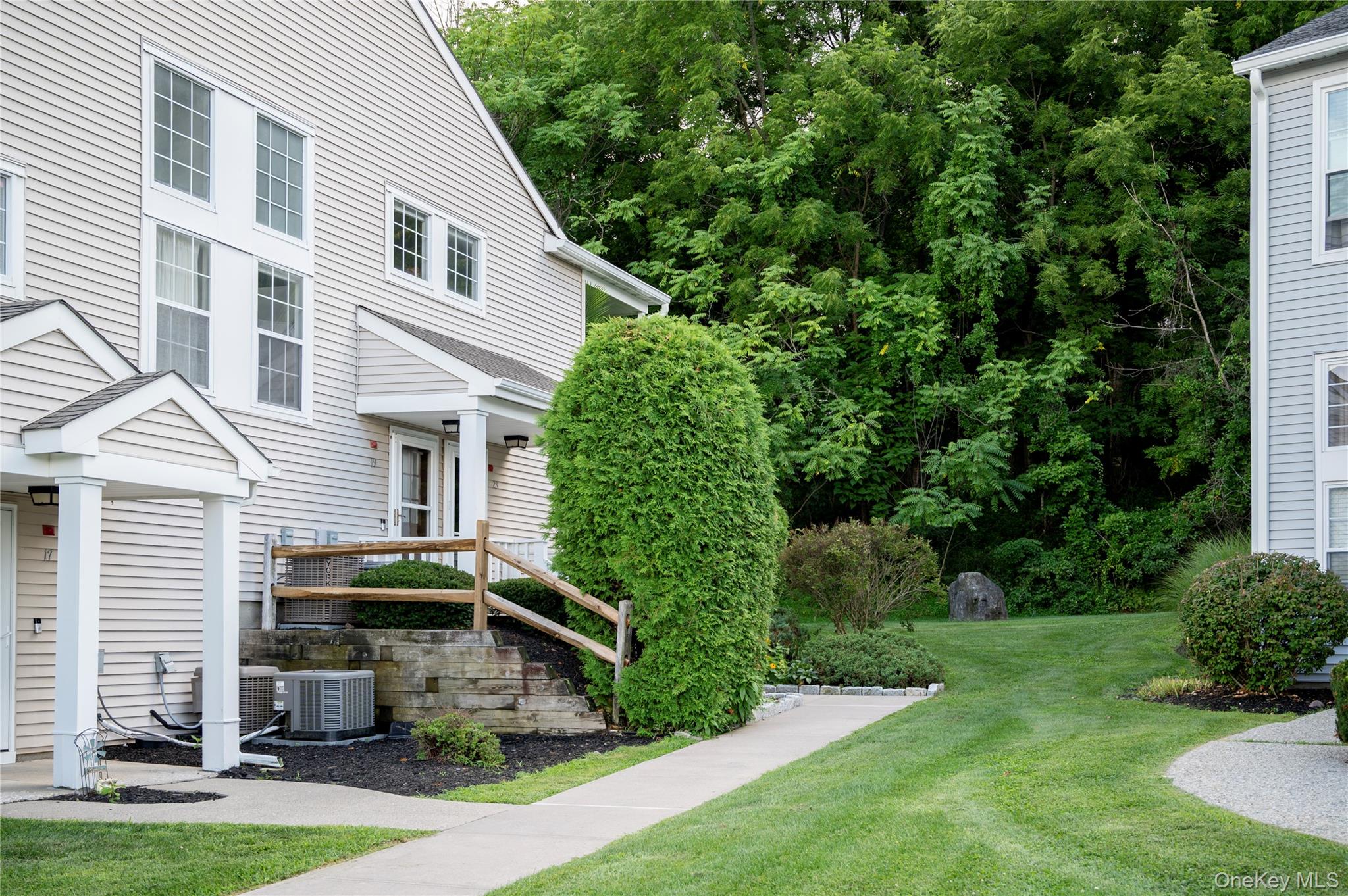 19 The Knolls, Warwick NY 10990