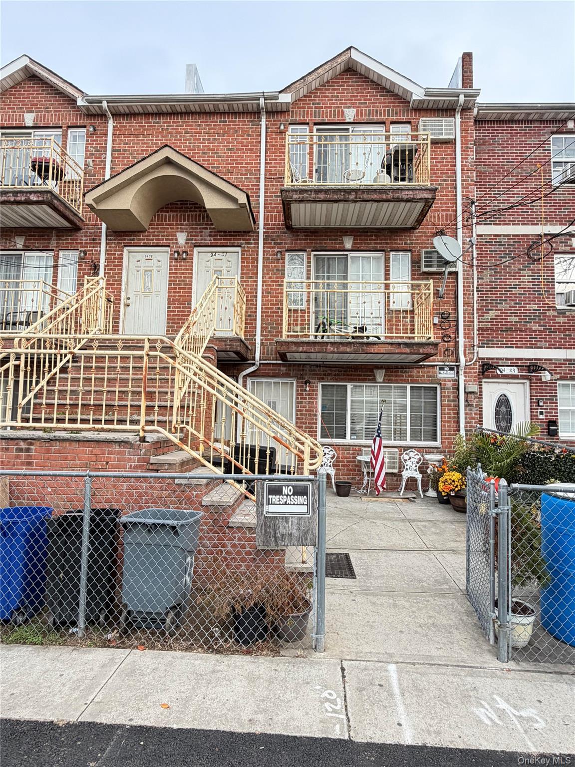 94-81 218th Street, Queens Village NY 11428