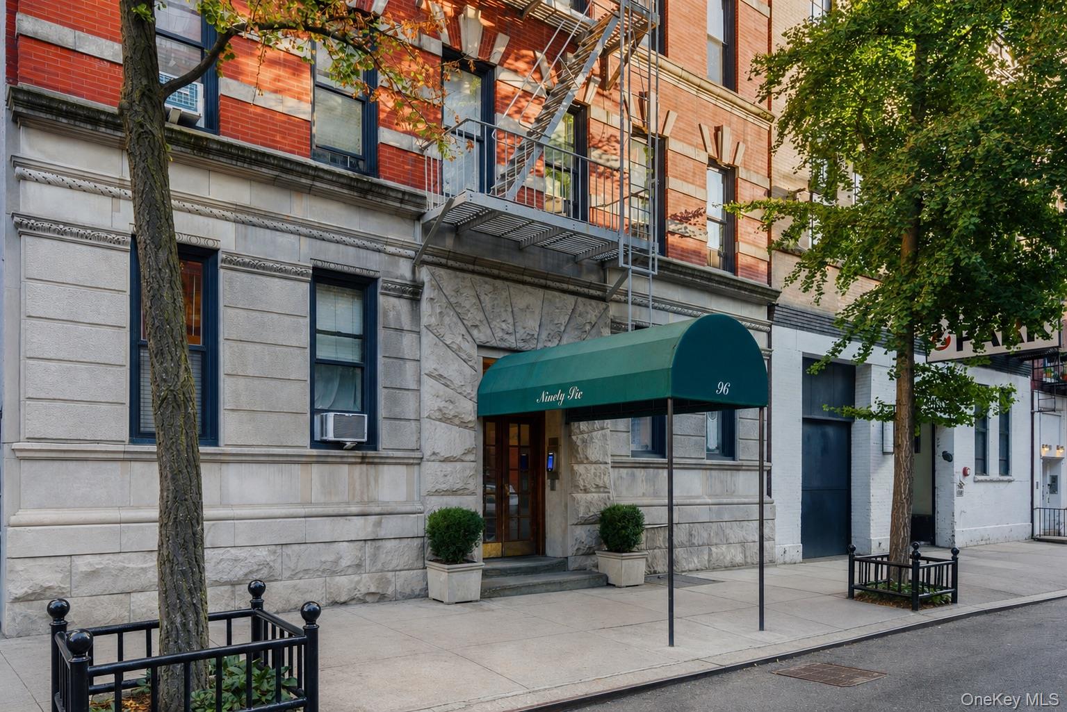 96 Perry Street Unit B5C, Manhattan NY 10014