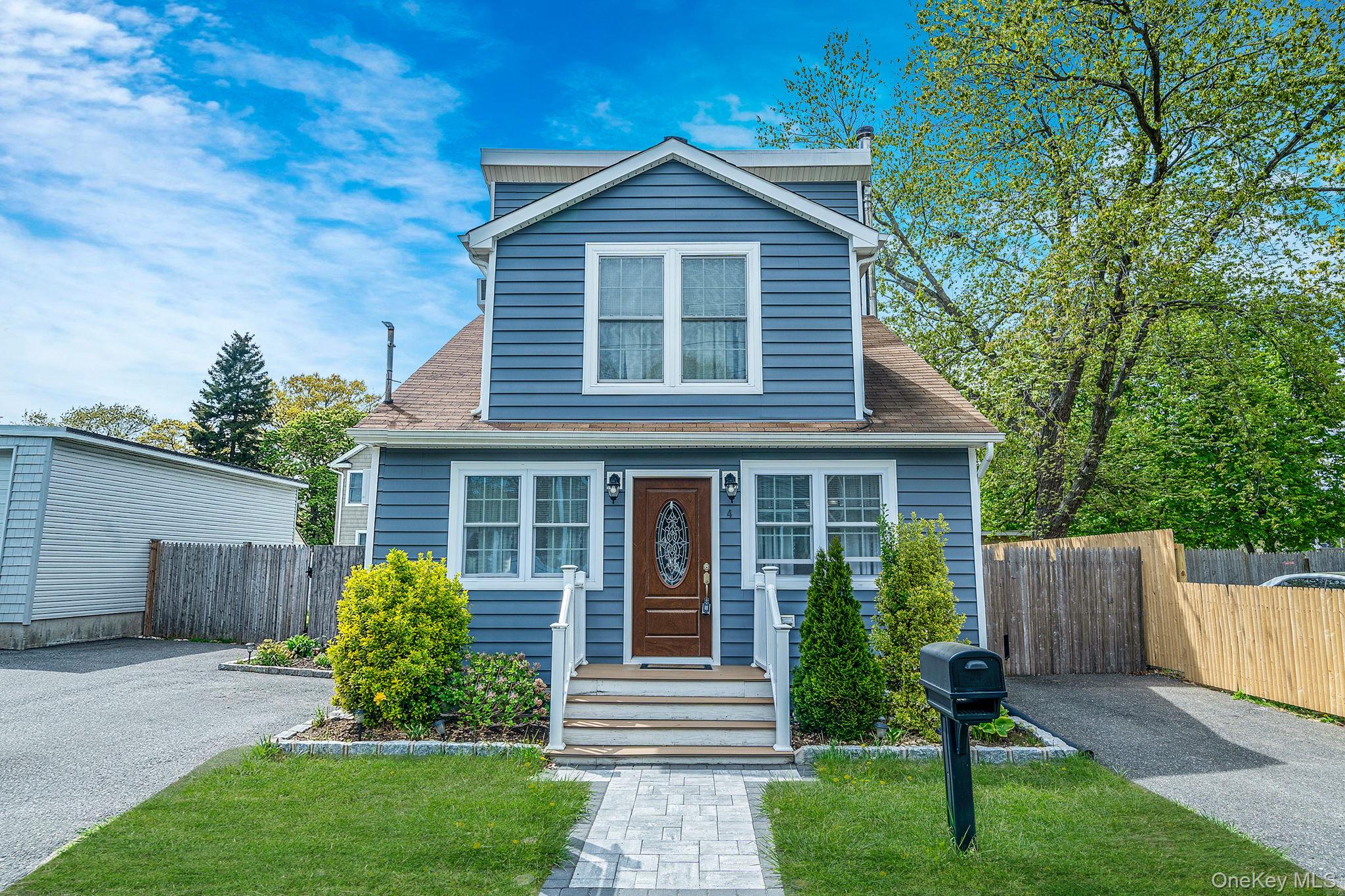 4 Morgan Avenue, Port Jefferson Station NY 11776