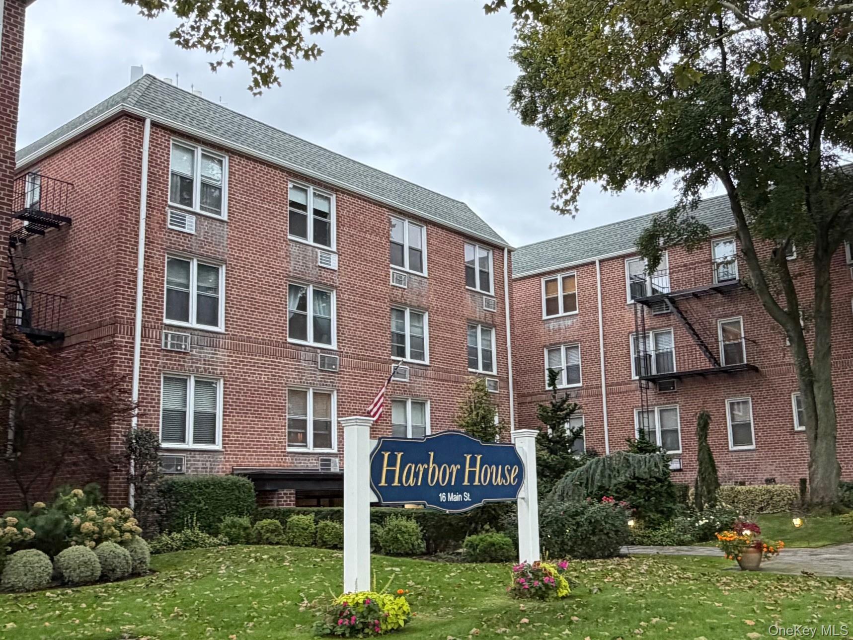 16 Main Street Unit J-2, East Rockaway NY 11518
