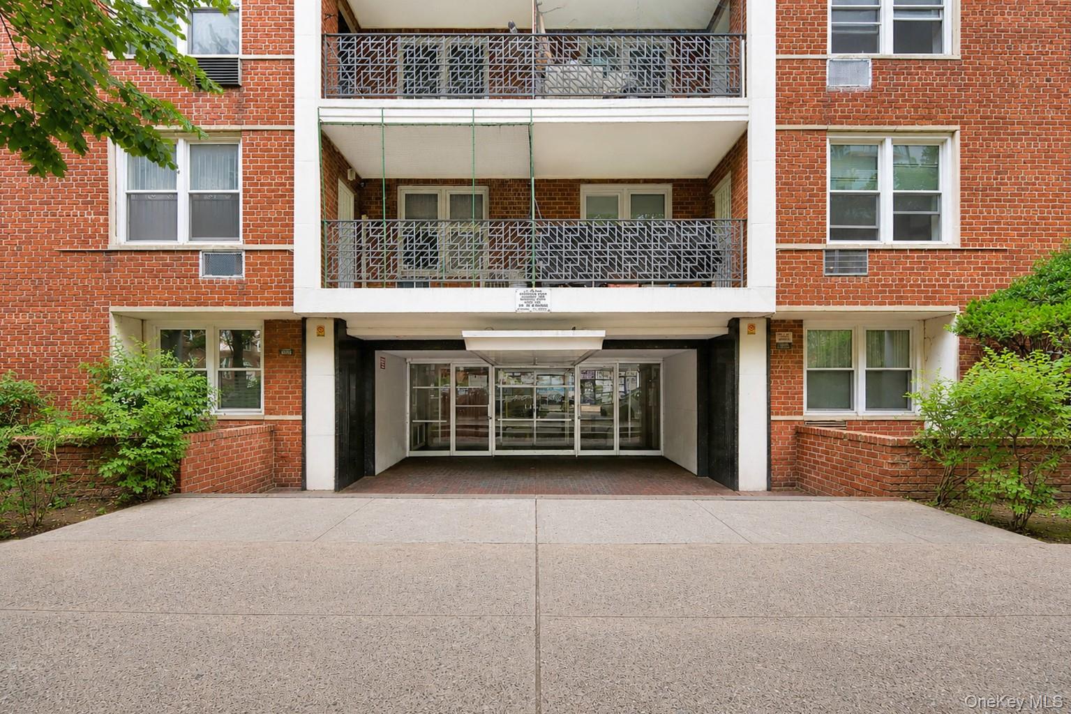 14430 Sanford Avenue Unit 6L, Flushing NY 11355