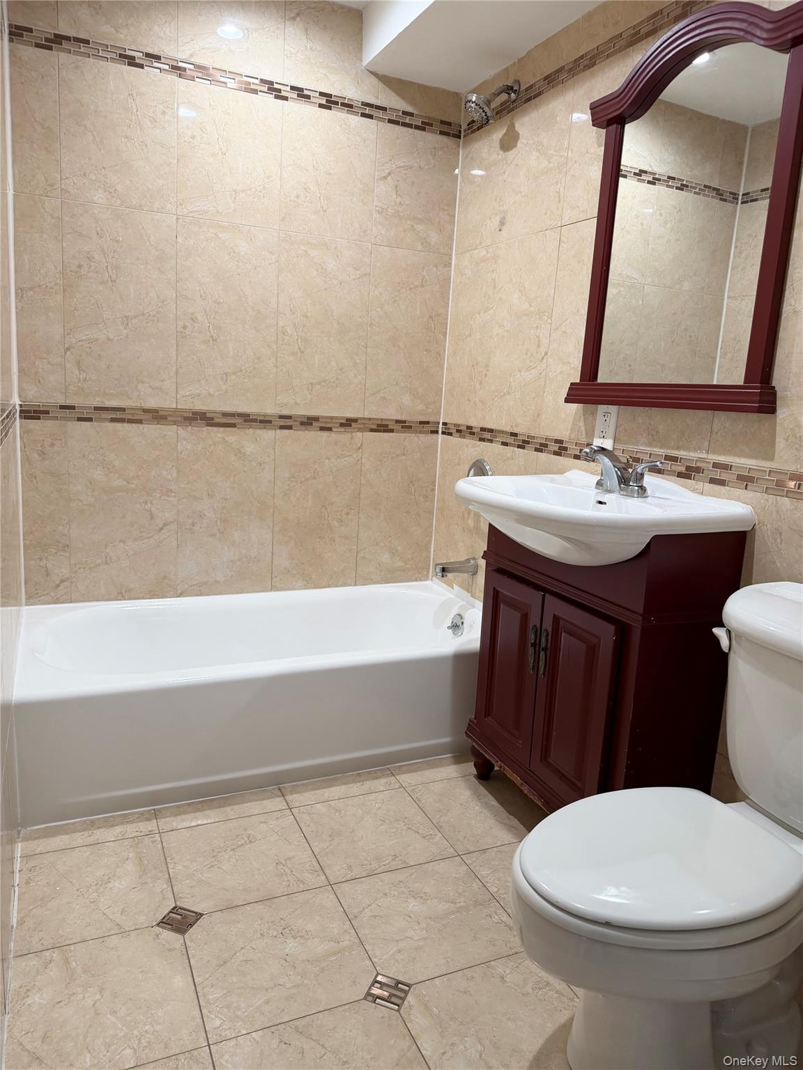 170-12 Highland Avenue Unit 304, Jamaica Estates NY 11432