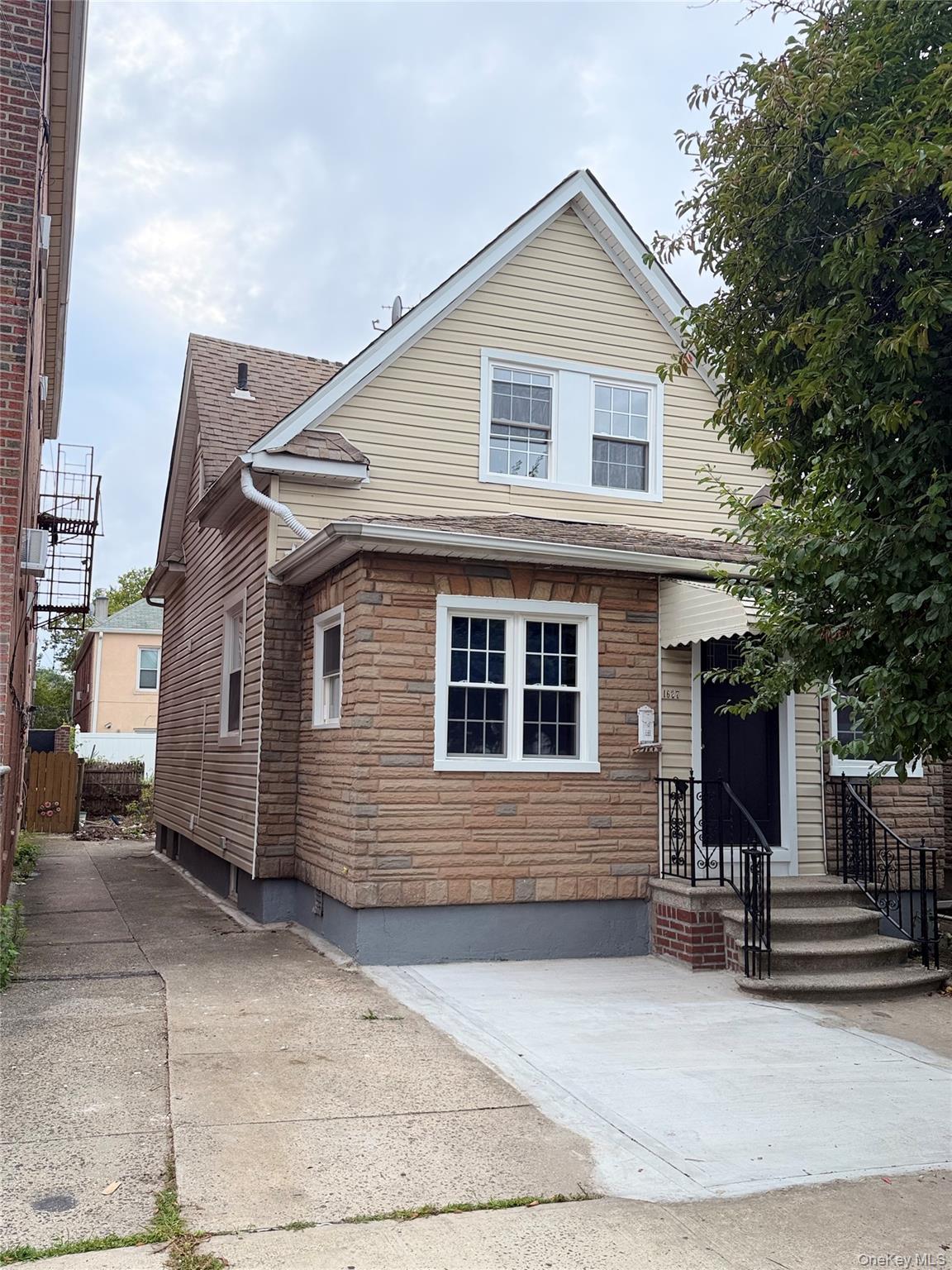 1627 Pilgrim Avenue, Bronx NY 10461