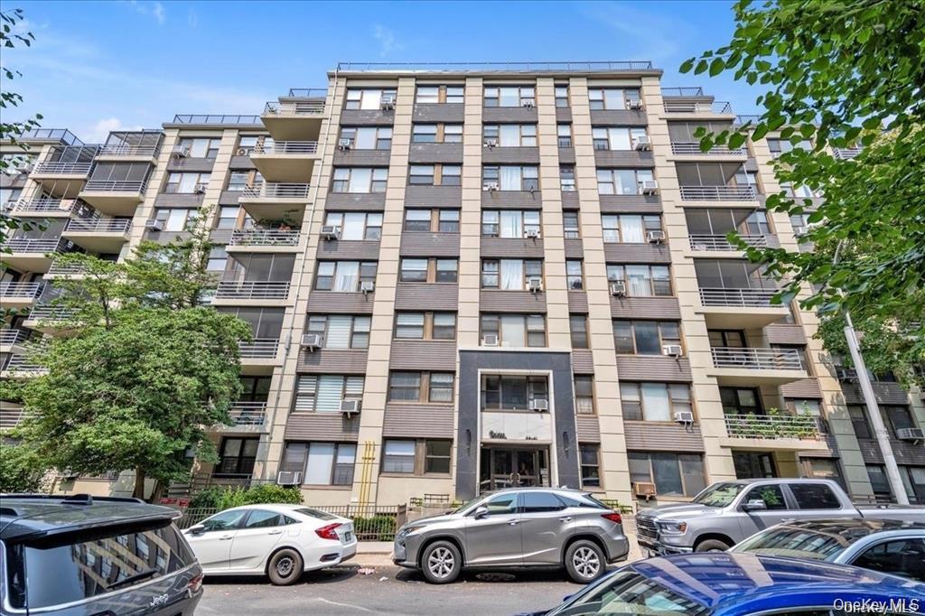 98-10 64 Avenue Unit 4H, Rego Park NY 11374