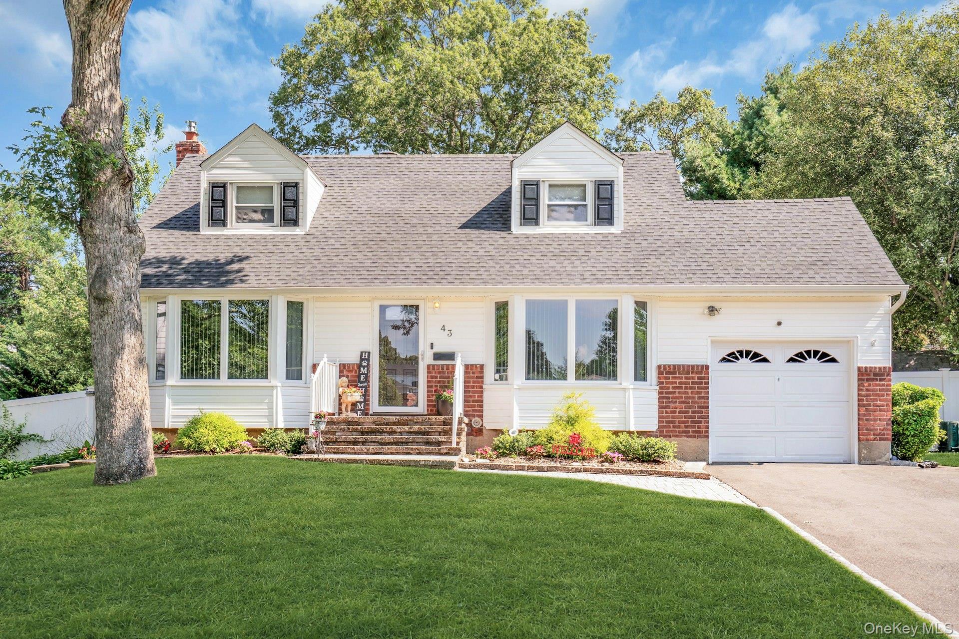 43 Genesee Drive, Commack NY 11725