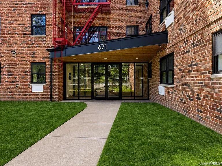 671 Bronx River Road Unit LG, Yonkers NY 10704
