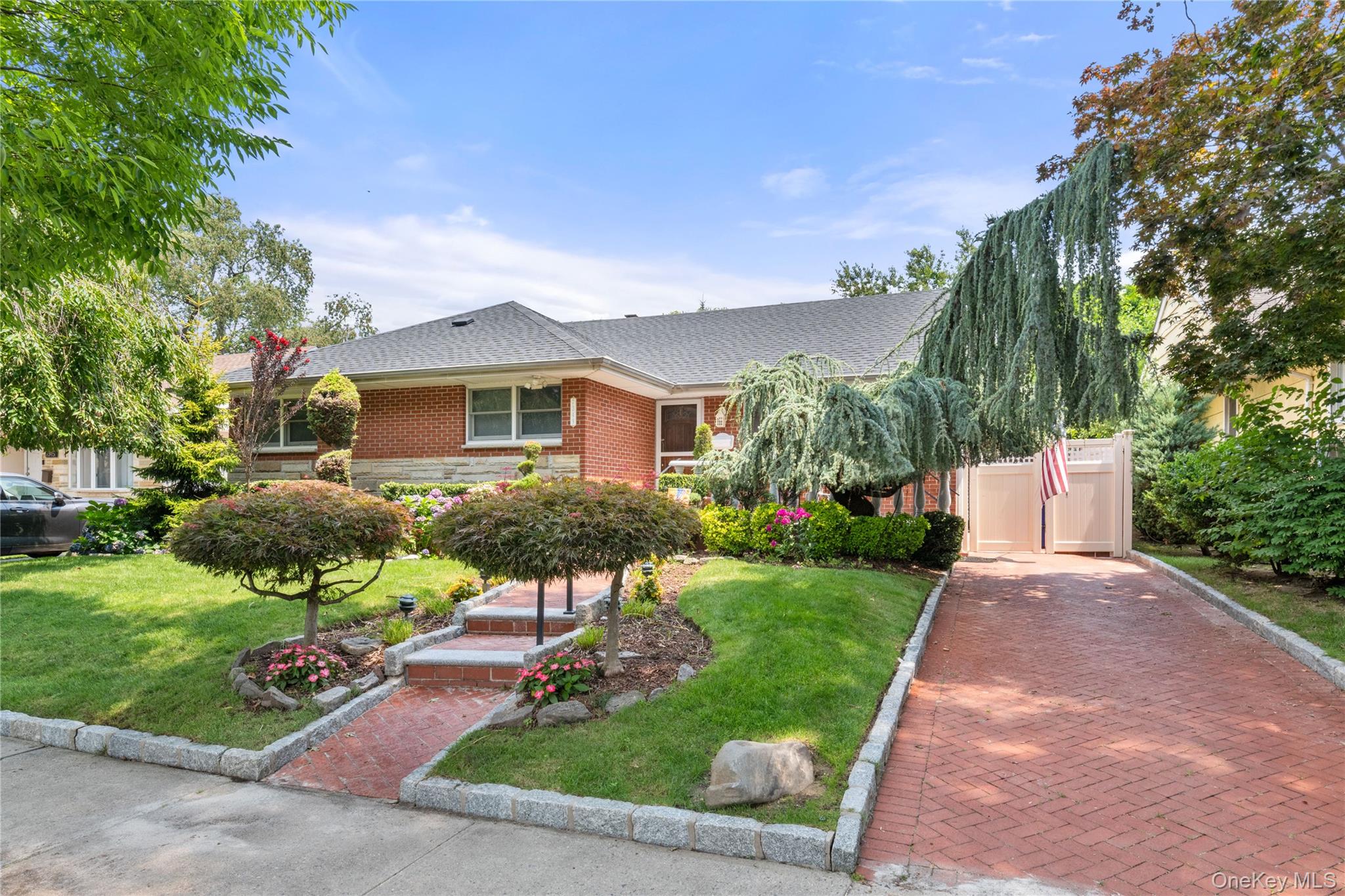 7349 196th Place, Fresh Meadows NY 11366